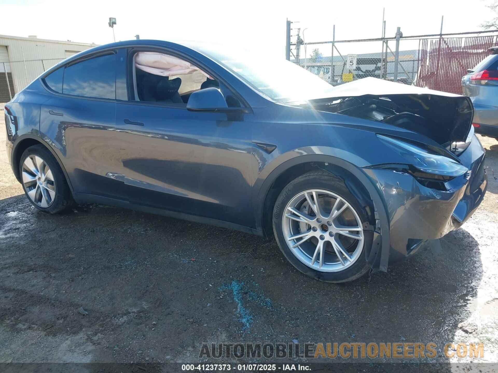 7SAYGDEF8PA048702 TESLA MODEL Y 2023