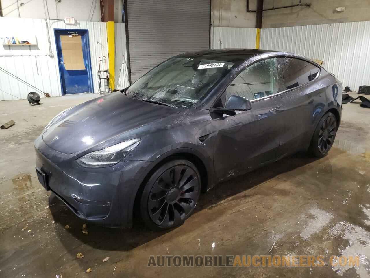 7SAYGDEF9RA281040 TESLA MODEL Y 2024