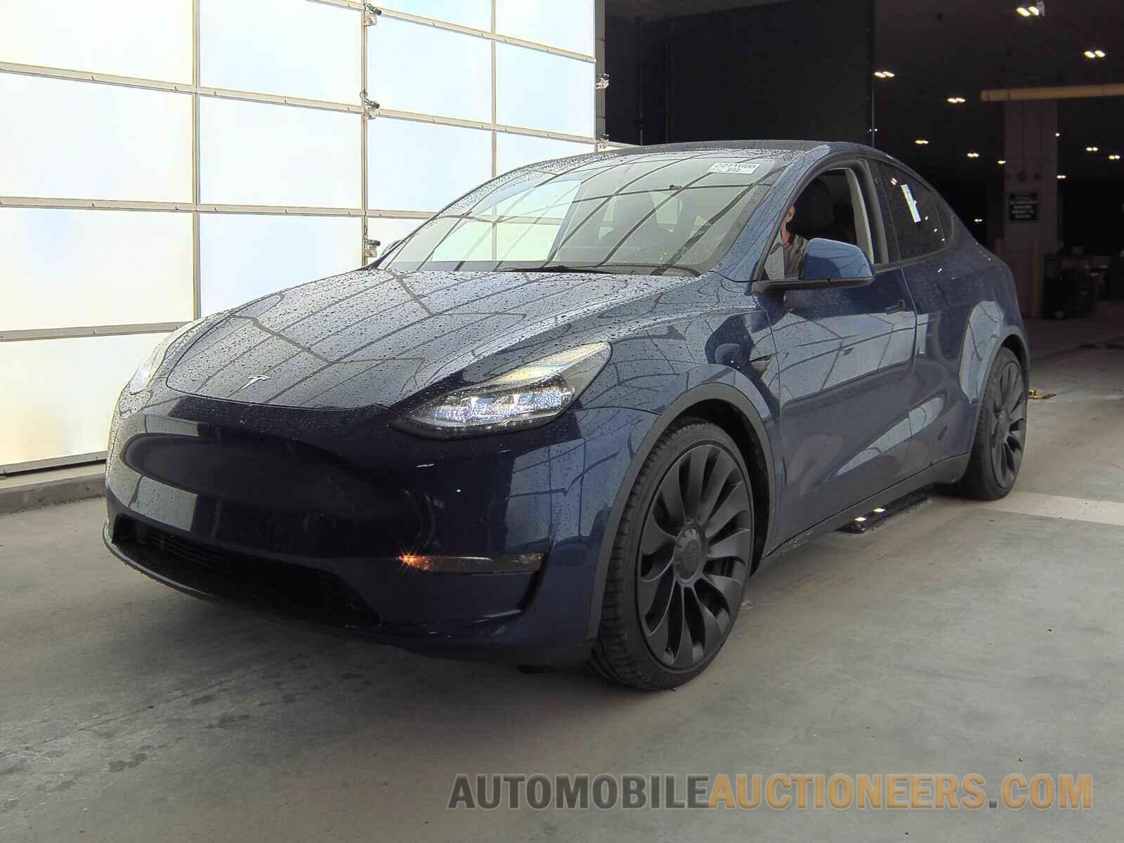 7SAYGDEFXNF317105 Tesla Mo 2022