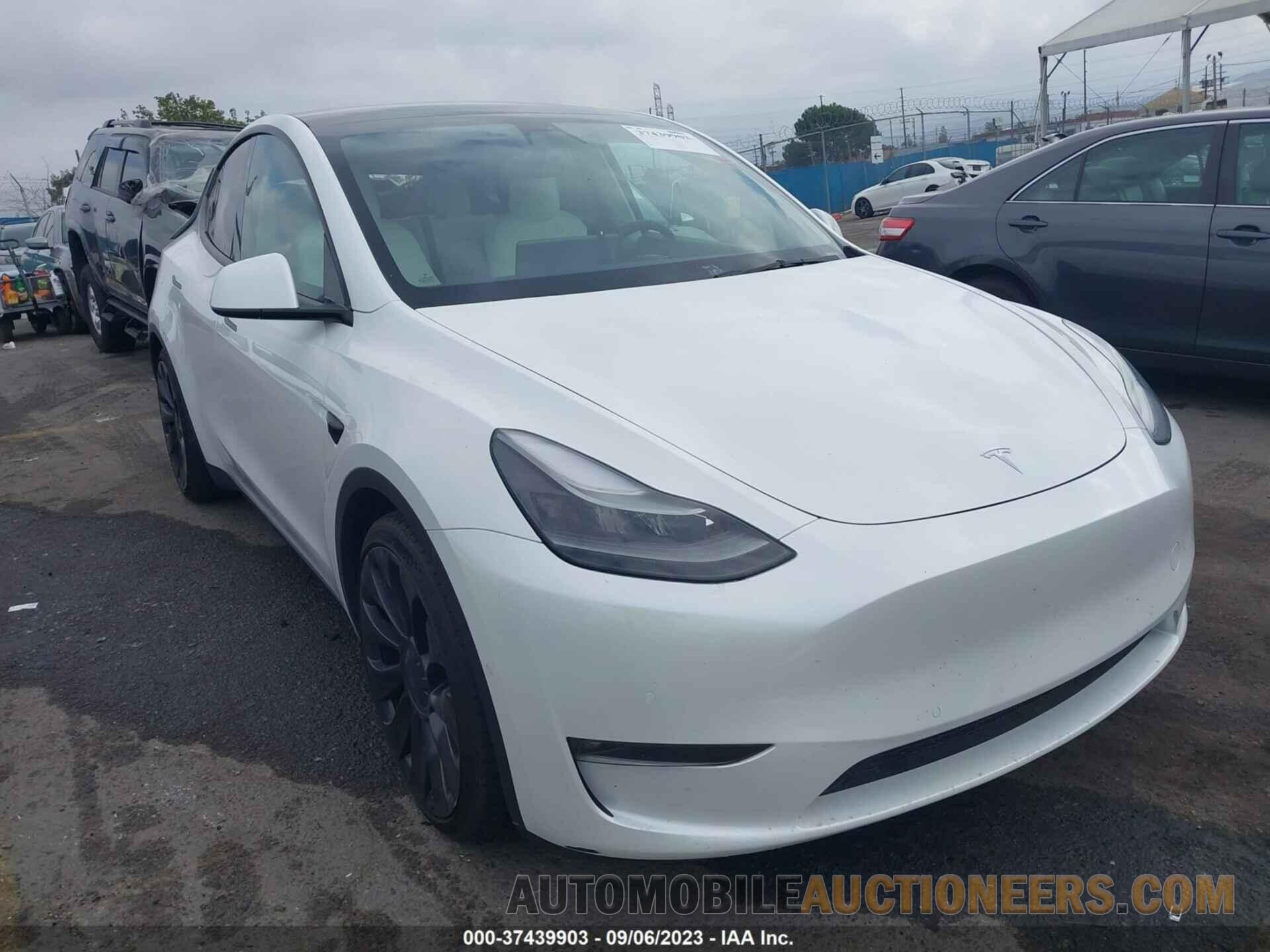 7SAYGDEFXNF339024 TESLA MODEL Y 2022