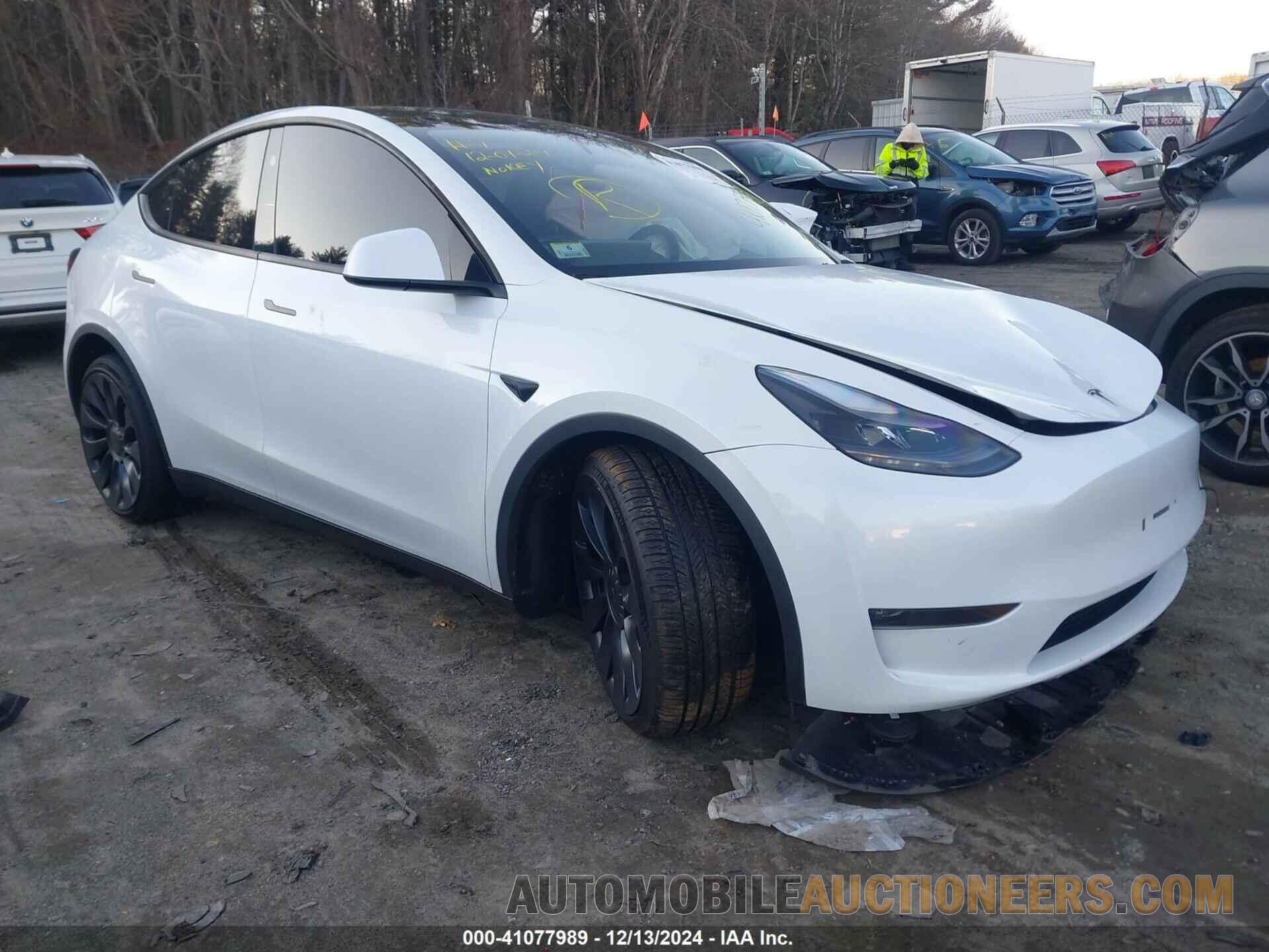 7SAYGDEFXRA263808 TESLA MODEL Y 2024