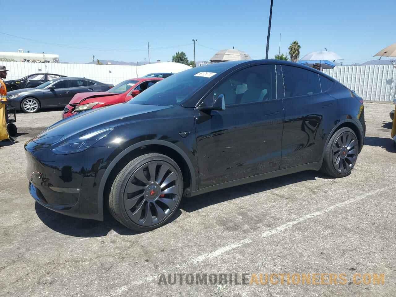 7SAYGDEFXRF128976 TESLA MODEL Y 2024