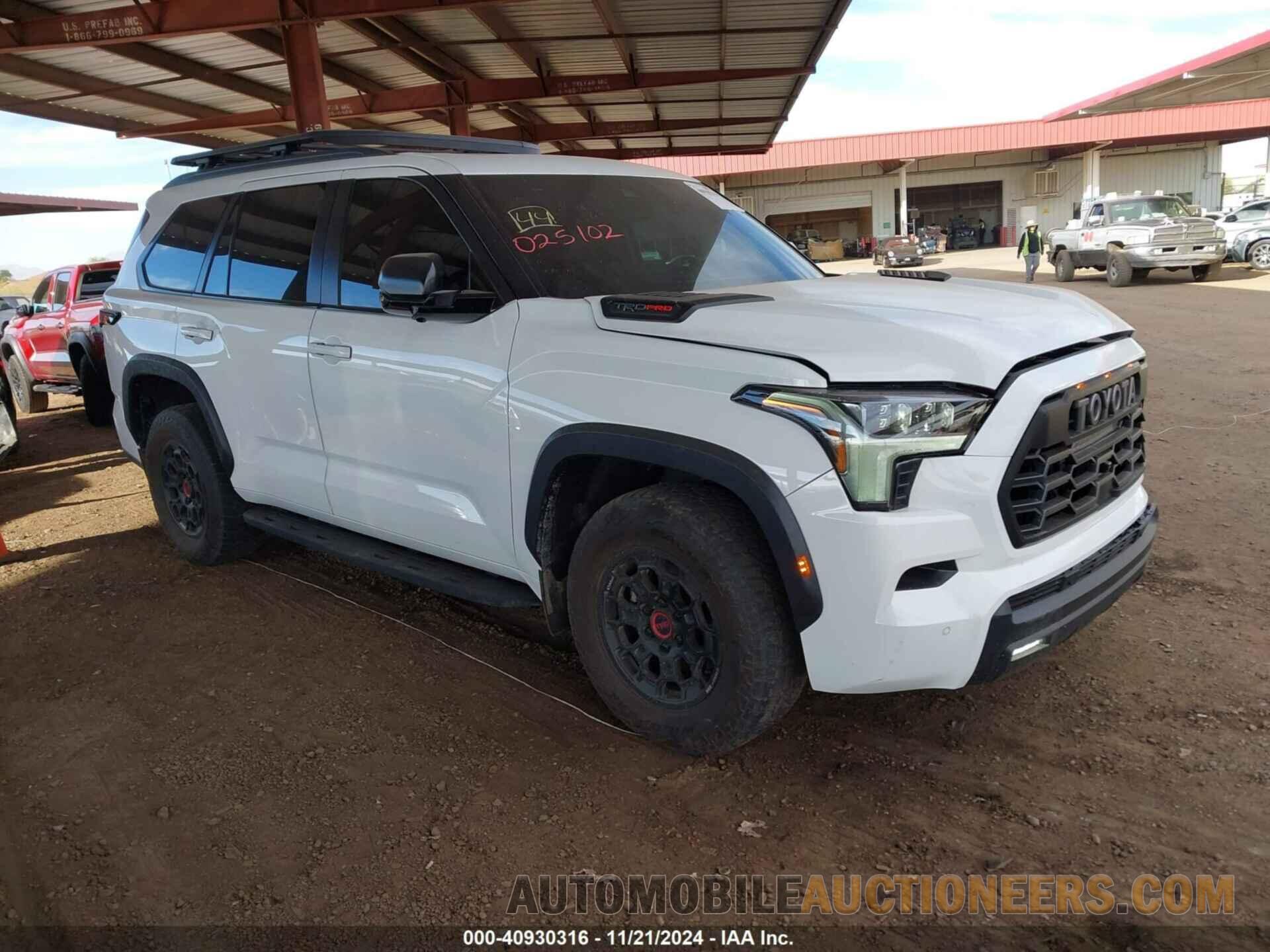 7SVAAABA0RX025102 TOYOTA SEQUOIA 2024