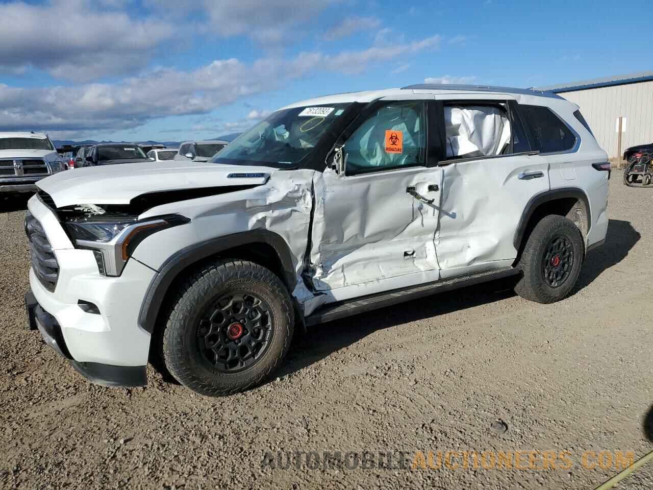 7SVAAABA2RX021648 TOYOTA SEQUOIA 2024