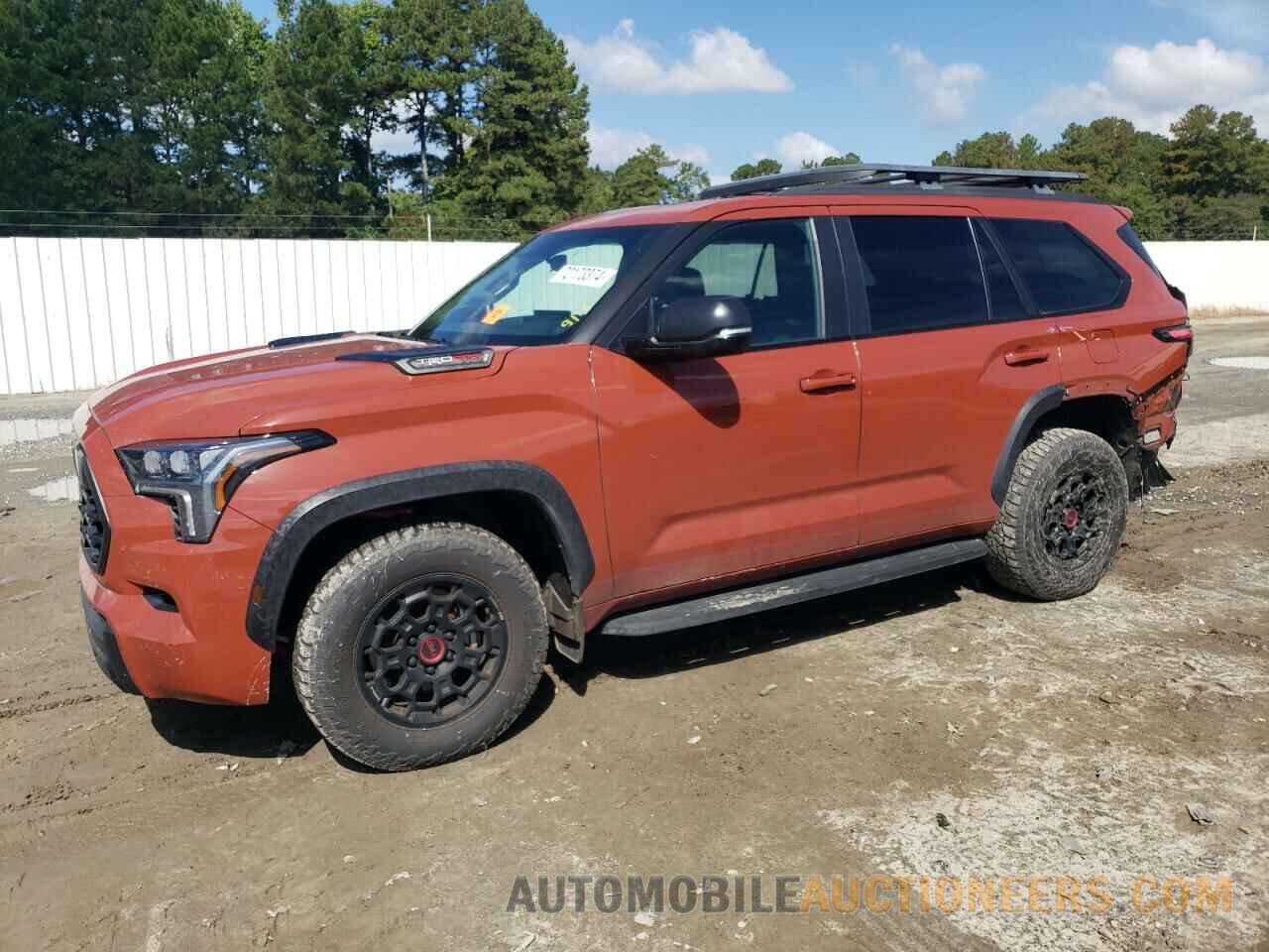 7SVAAABA5RX021773 TOYOTA SEQUOIA 2024