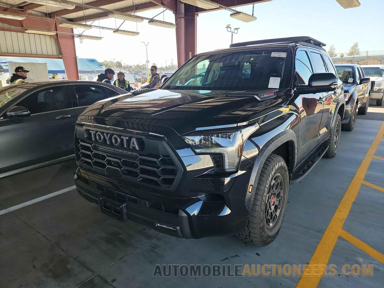 7SVAAABA7PX007063 Toyota Sequoia 2023