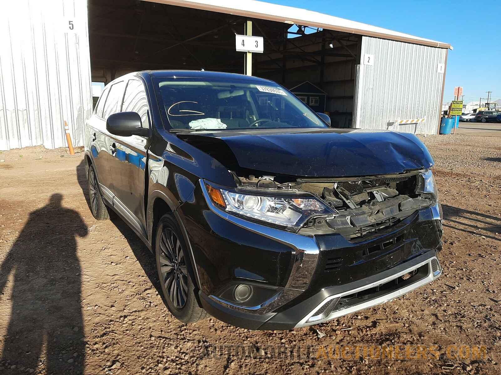 JA4AD2A33LZ009217 MITSUBISHI OUTLANDER 2020