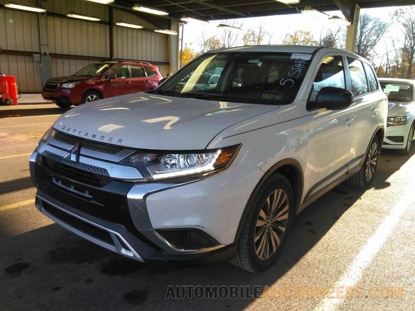 JA4AD2A33LZ045392 Mitsubishi Outlander 2020