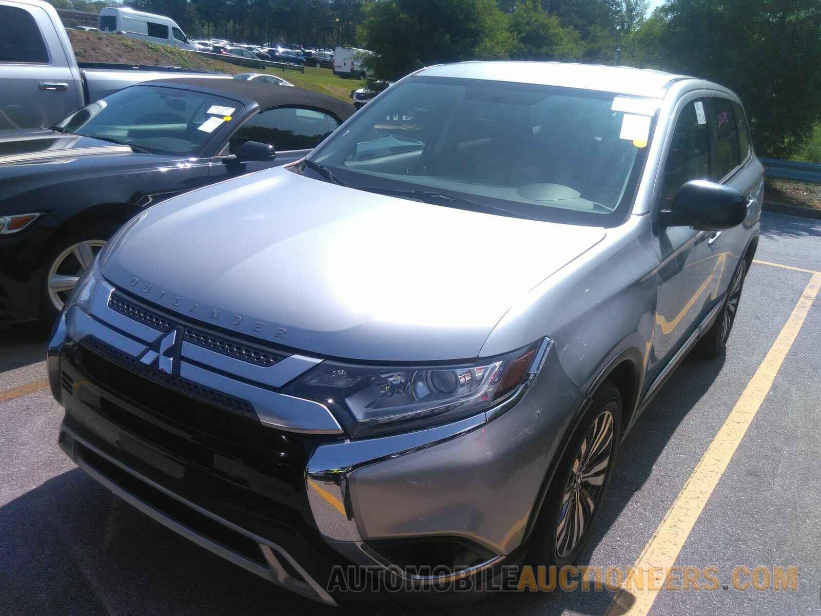 JA4AD2A38LZ034551 Mitsubishi Outlander 2020