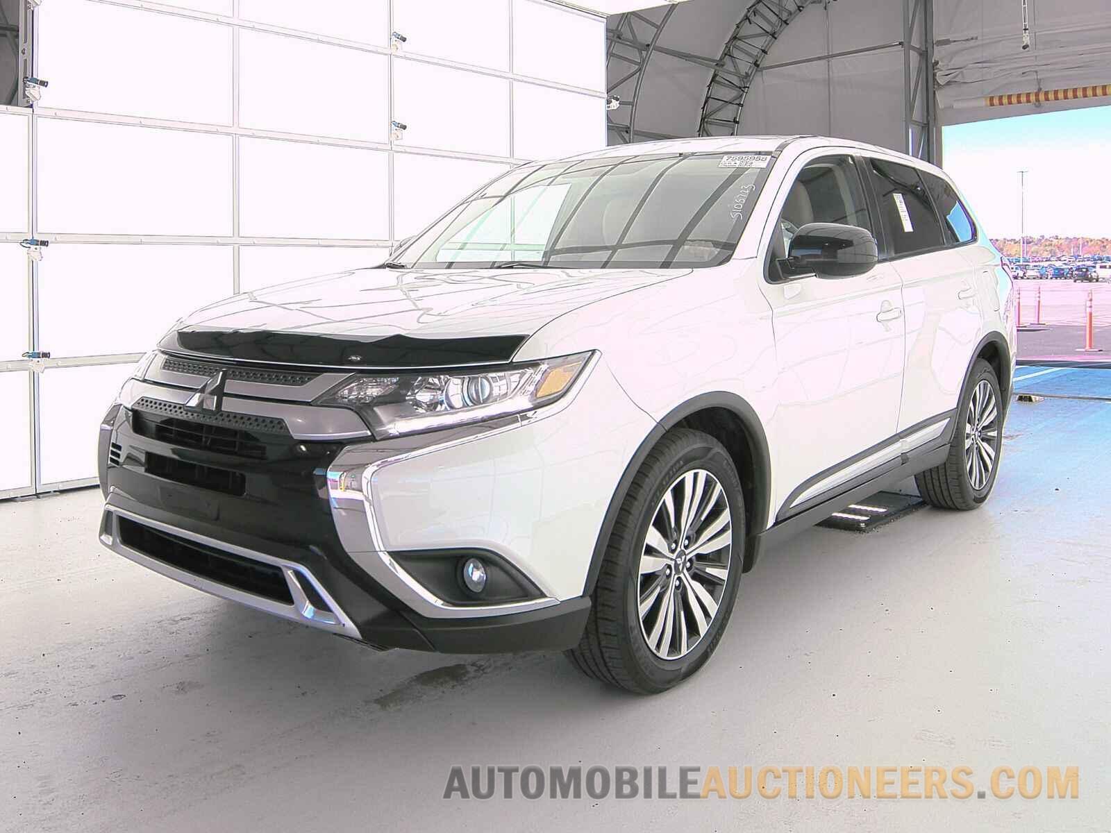 JA4AD2A39LZ004880 Mitsubishi Outlander 2020