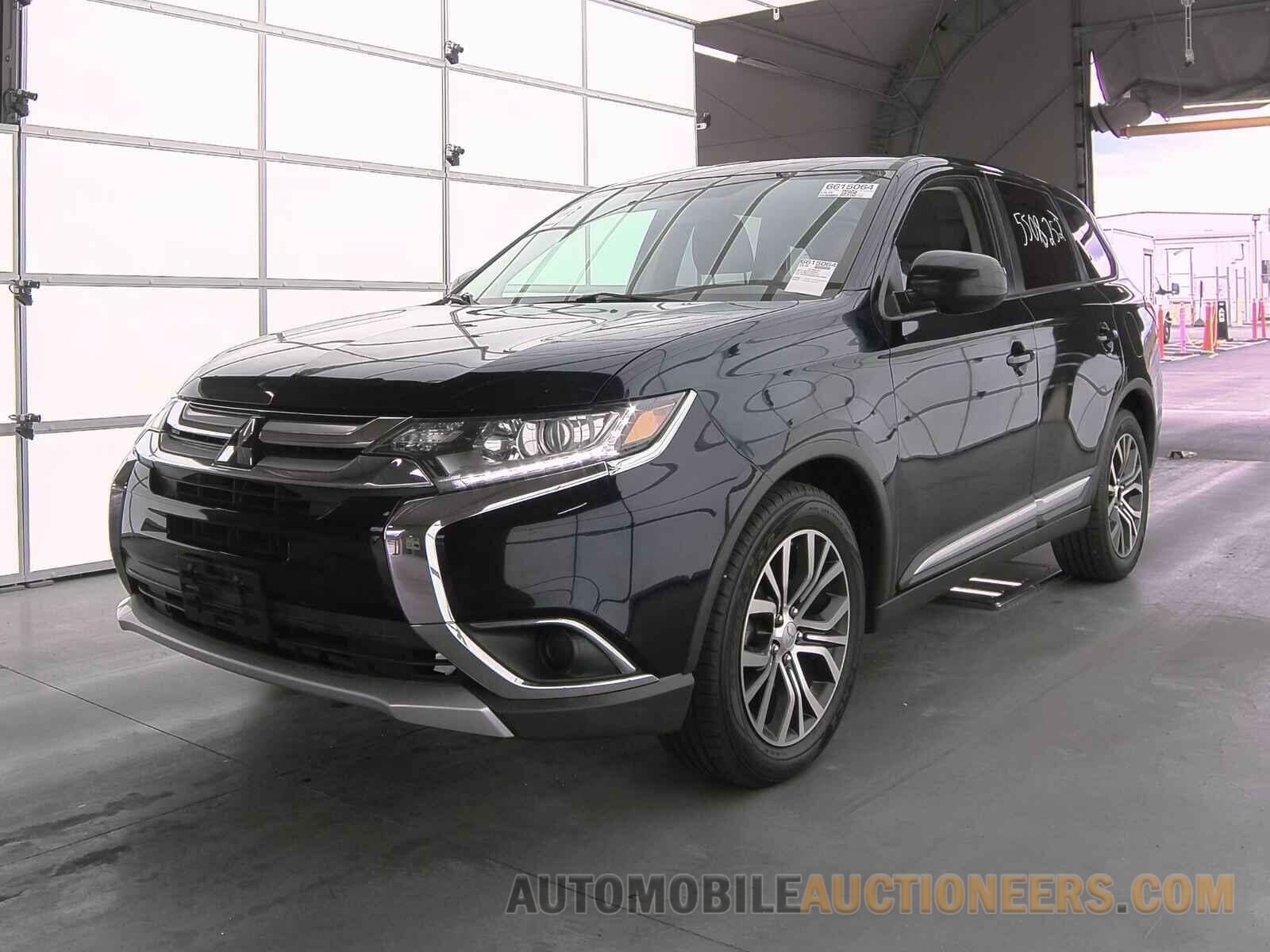 JA4AD2A3XHZ015006 Mitsubishi Outlander 2017