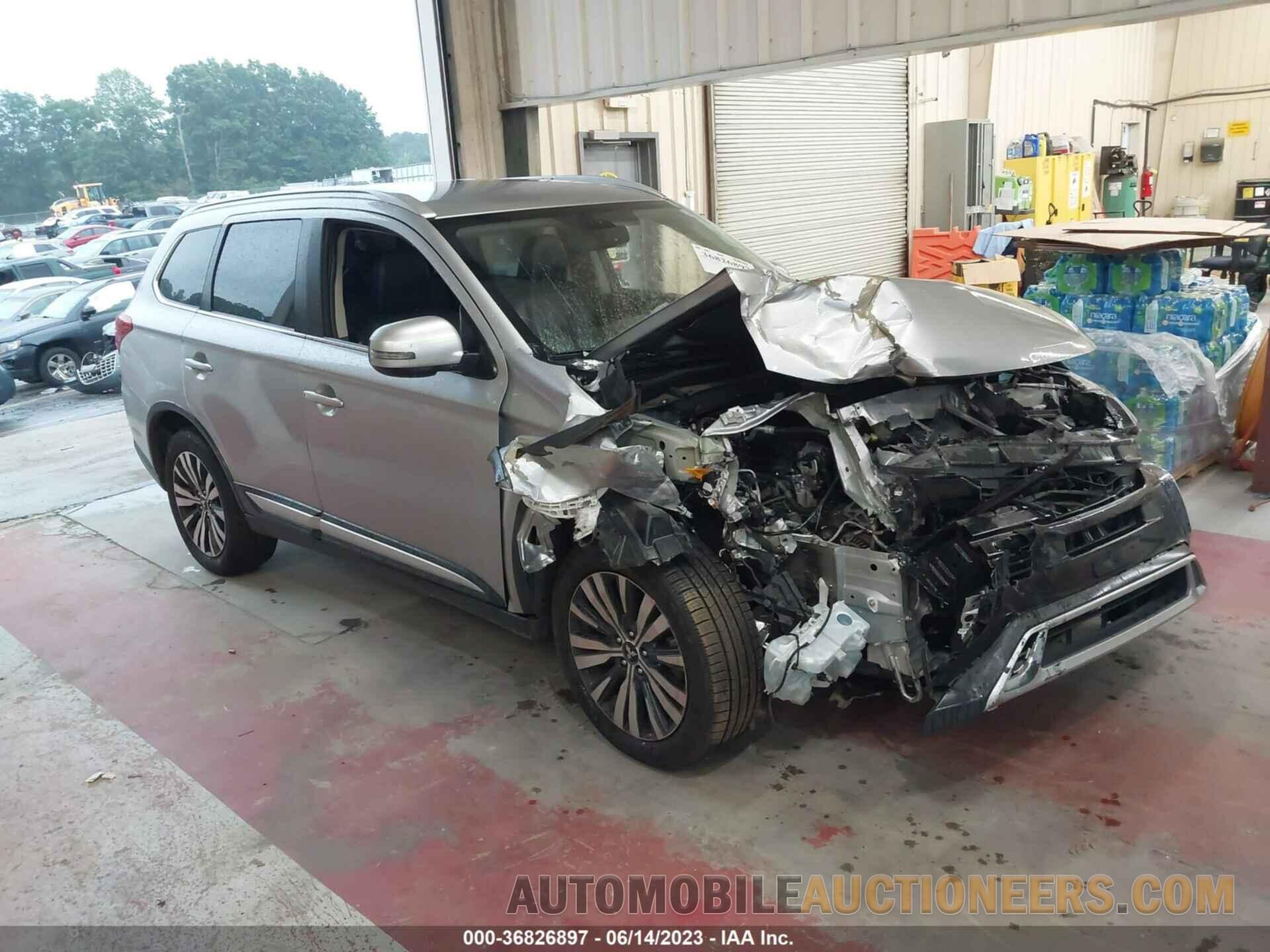 JA4AD3A30KJ001563 MITSUBISHI OUTLANDER 2019