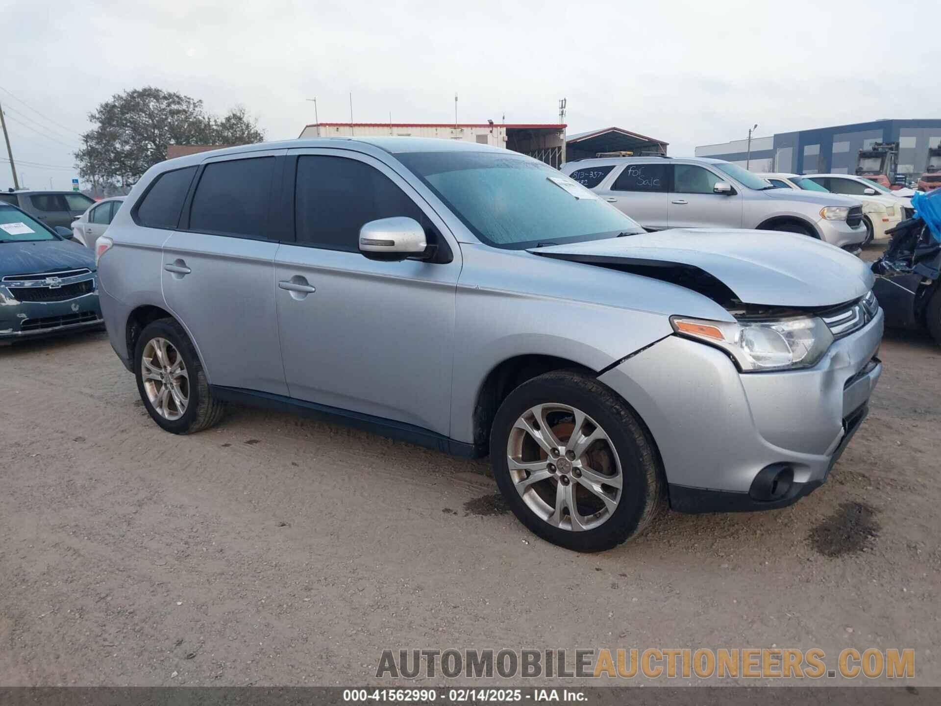 JA4AD3A31EZ011122 MITSUBISHI OUTLANDER 2014