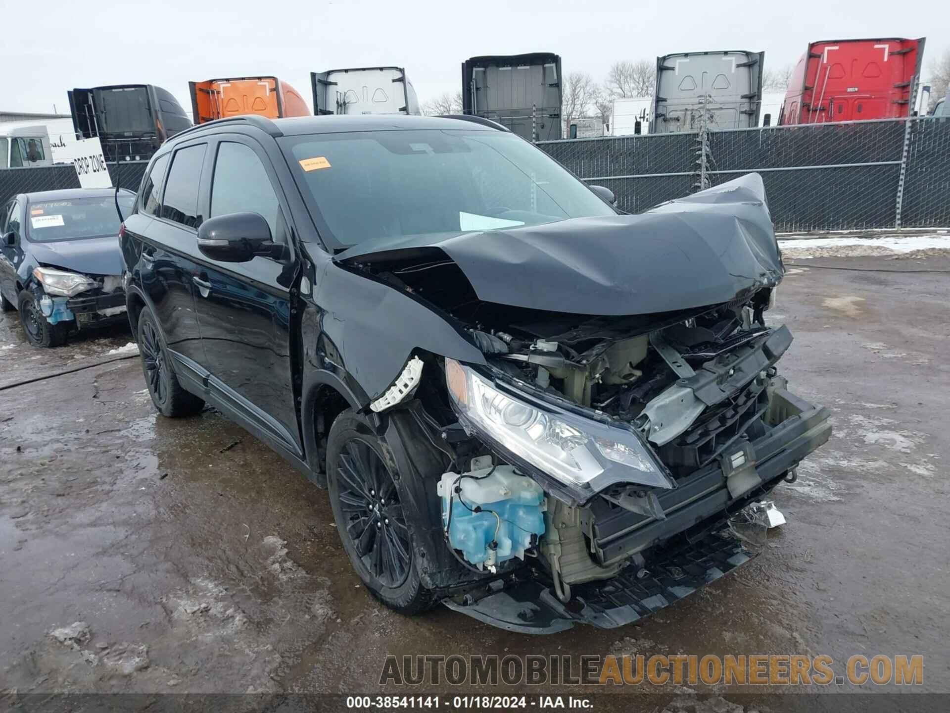 JA4AD3A31LZ030699 MITSUBISHI OUTLANDER 2020