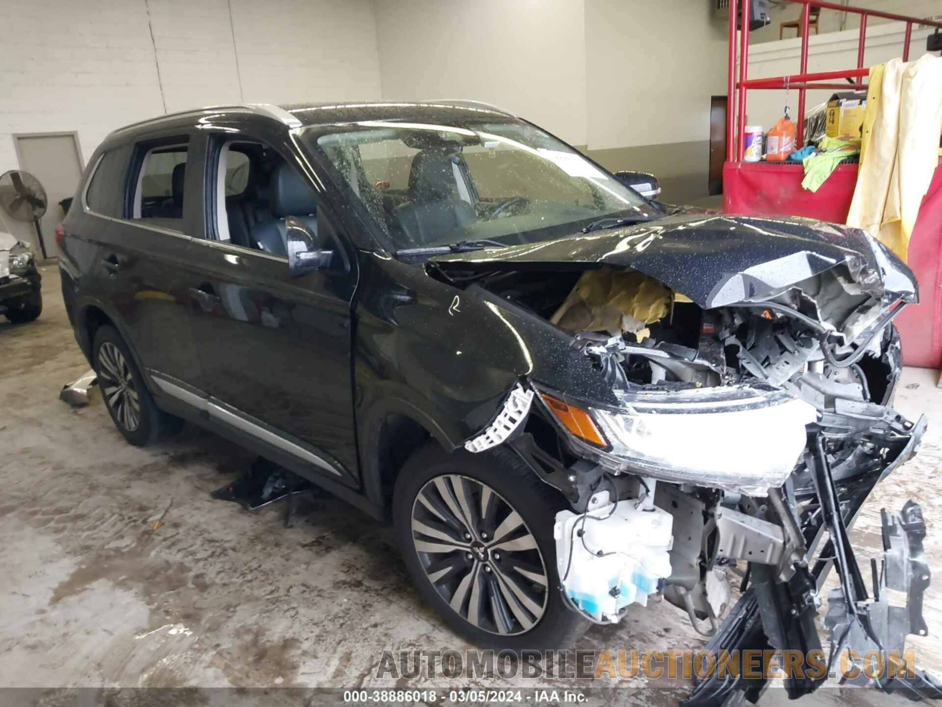 JA4AD3A31LZ040889 MITSUBISHI OUTLANDER 2020