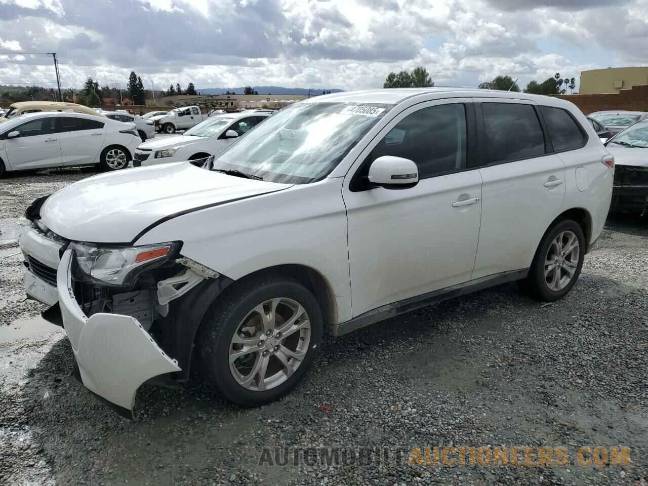 JA4AD3A32EZ014868 MITSUBISHI OUTLANDER 2014