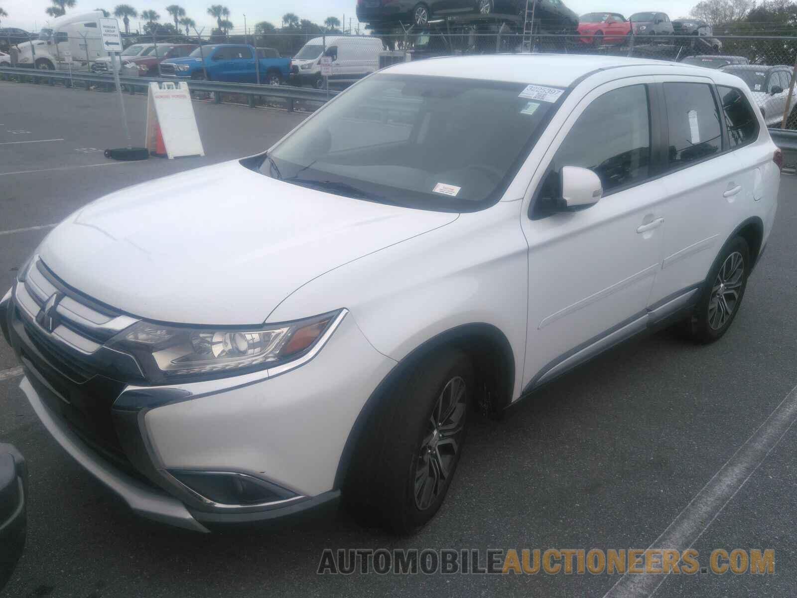 JA4AD3A32GZ010211 Mitsubishi Outlander 2016