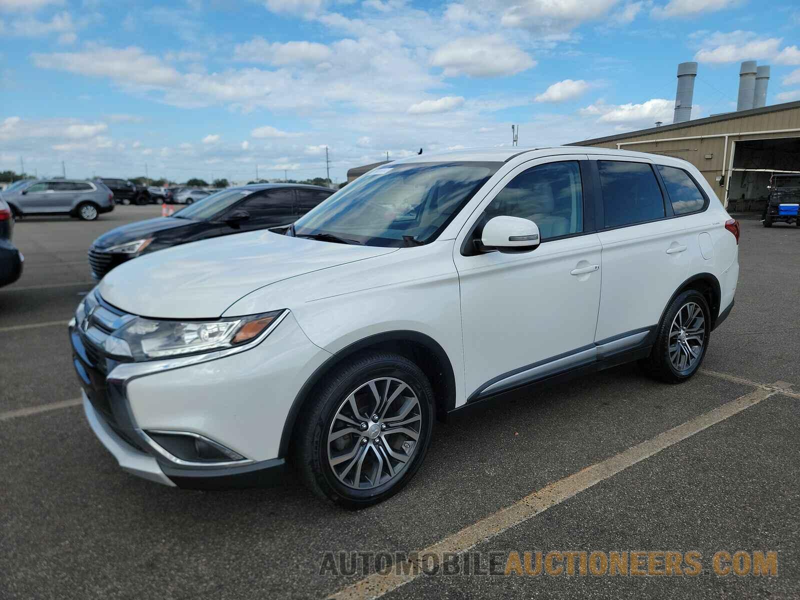 JA4AD3A32HZ030007 Mitsubishi Outlander 2017