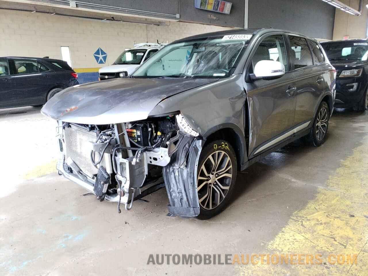 JA4AD3A32JJ001837 MITSUBISHI OUTLANDER 2018