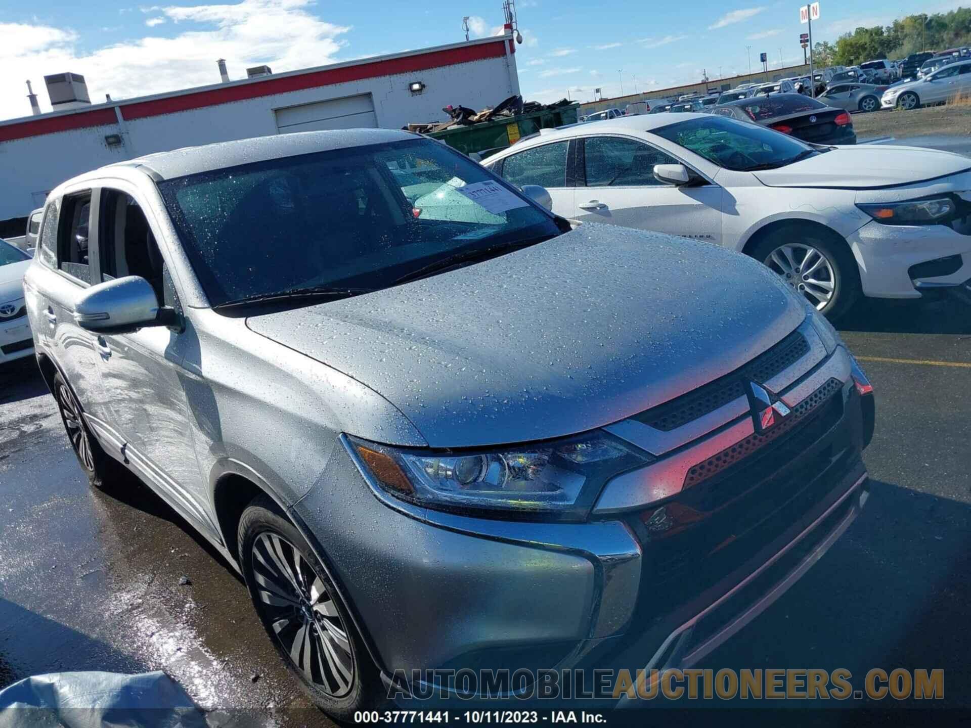 JA4AD3A32KZ042651 MITSUBISHI OUTLANDER 2019