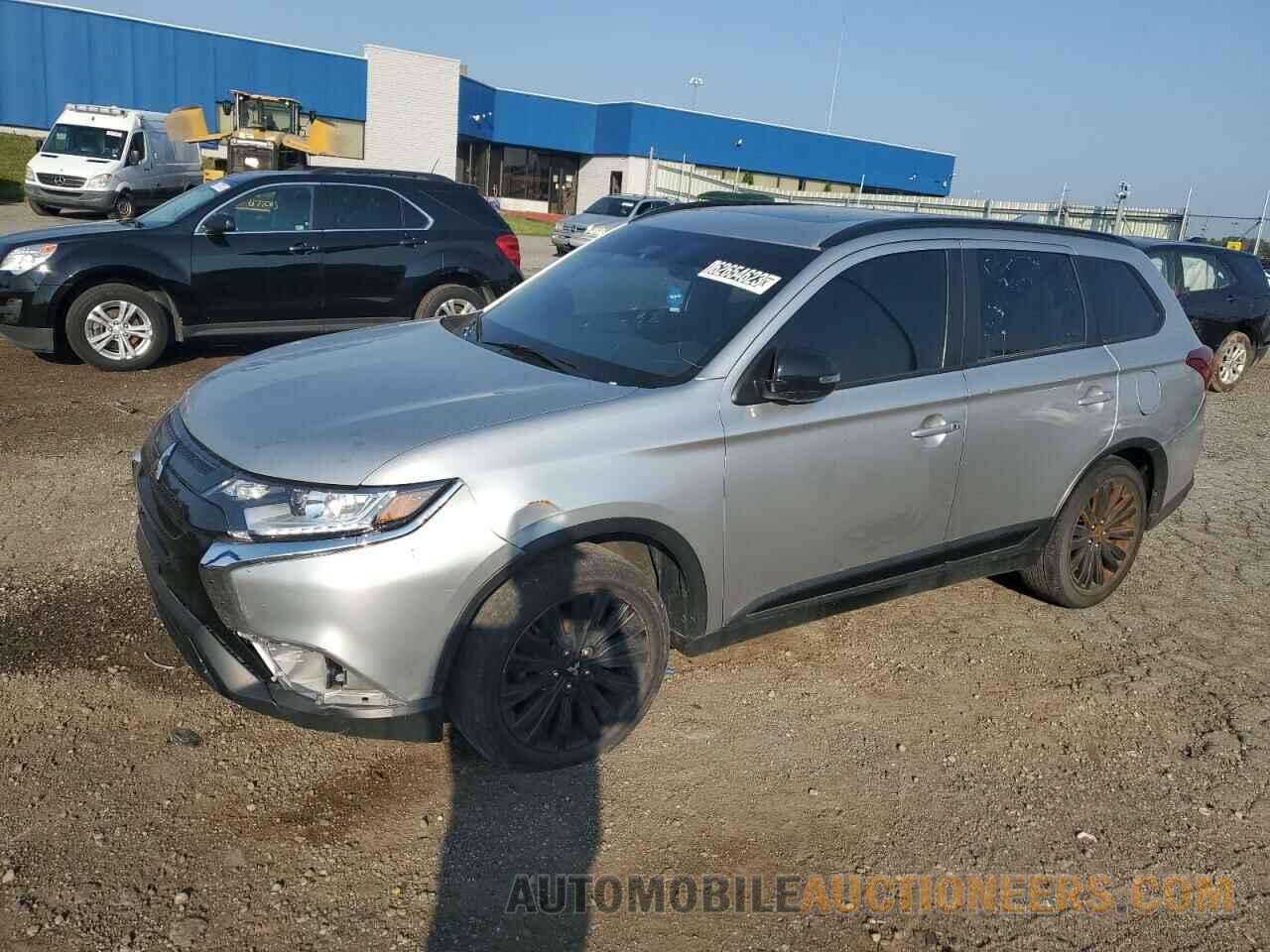 JA4AD3A32LJ000853 MITSUBISHI OUTLANDER 2020