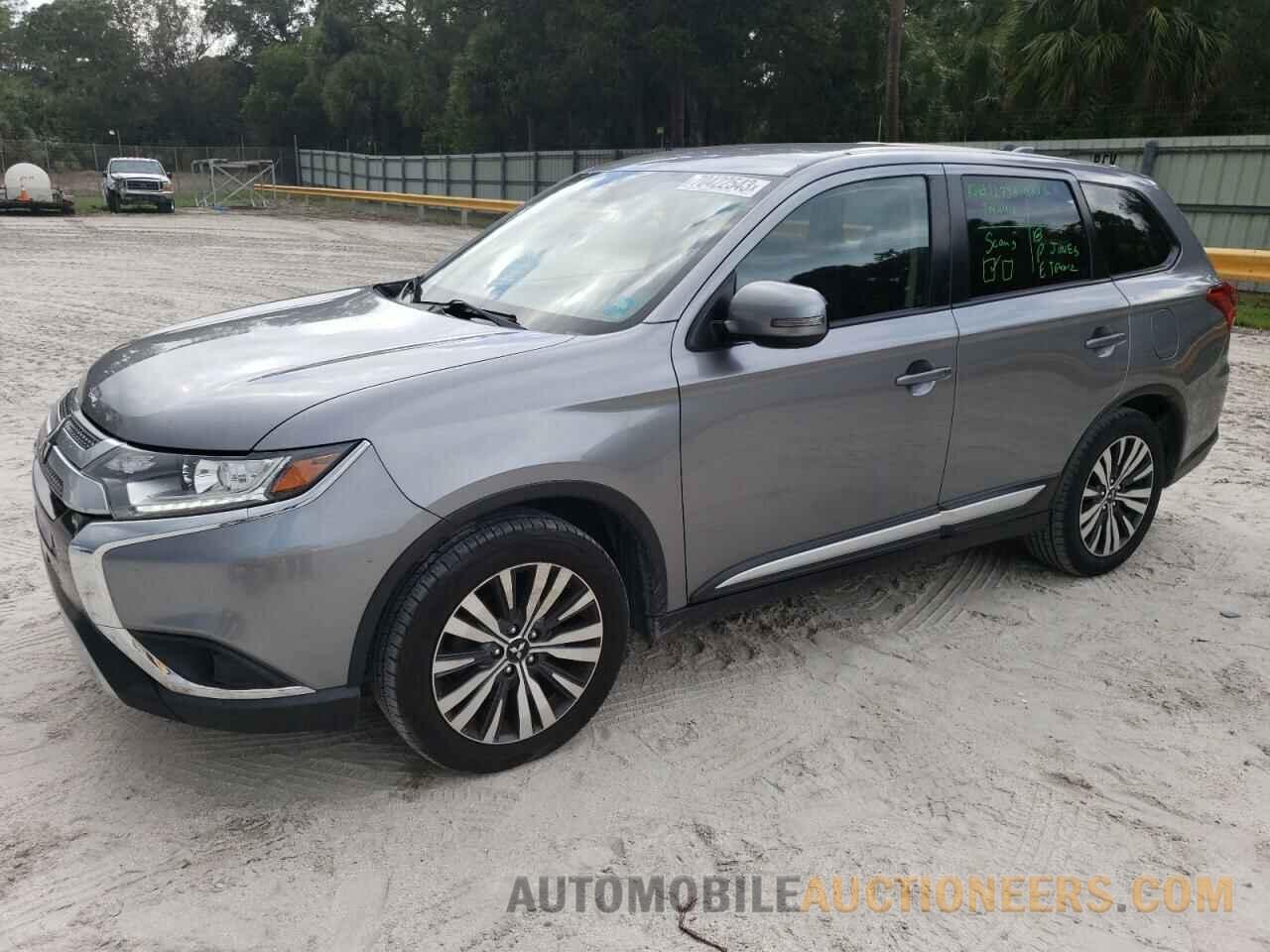 JA4AD3A32LZ003589 MITSUBISHI OUTLANDER 2020