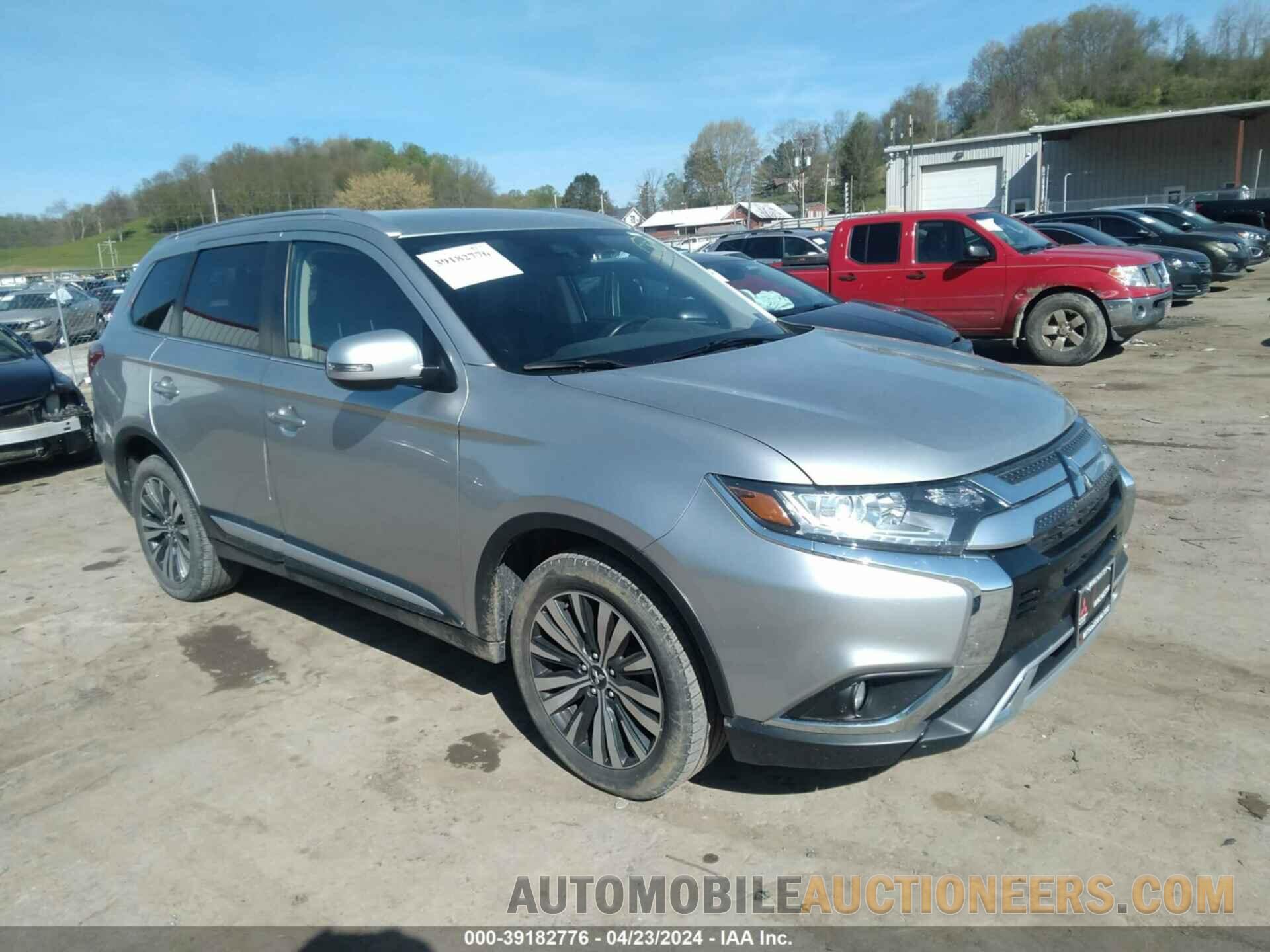 JA4AD3A32LZ030680 MITSUBISHI OUTLANDER 2020