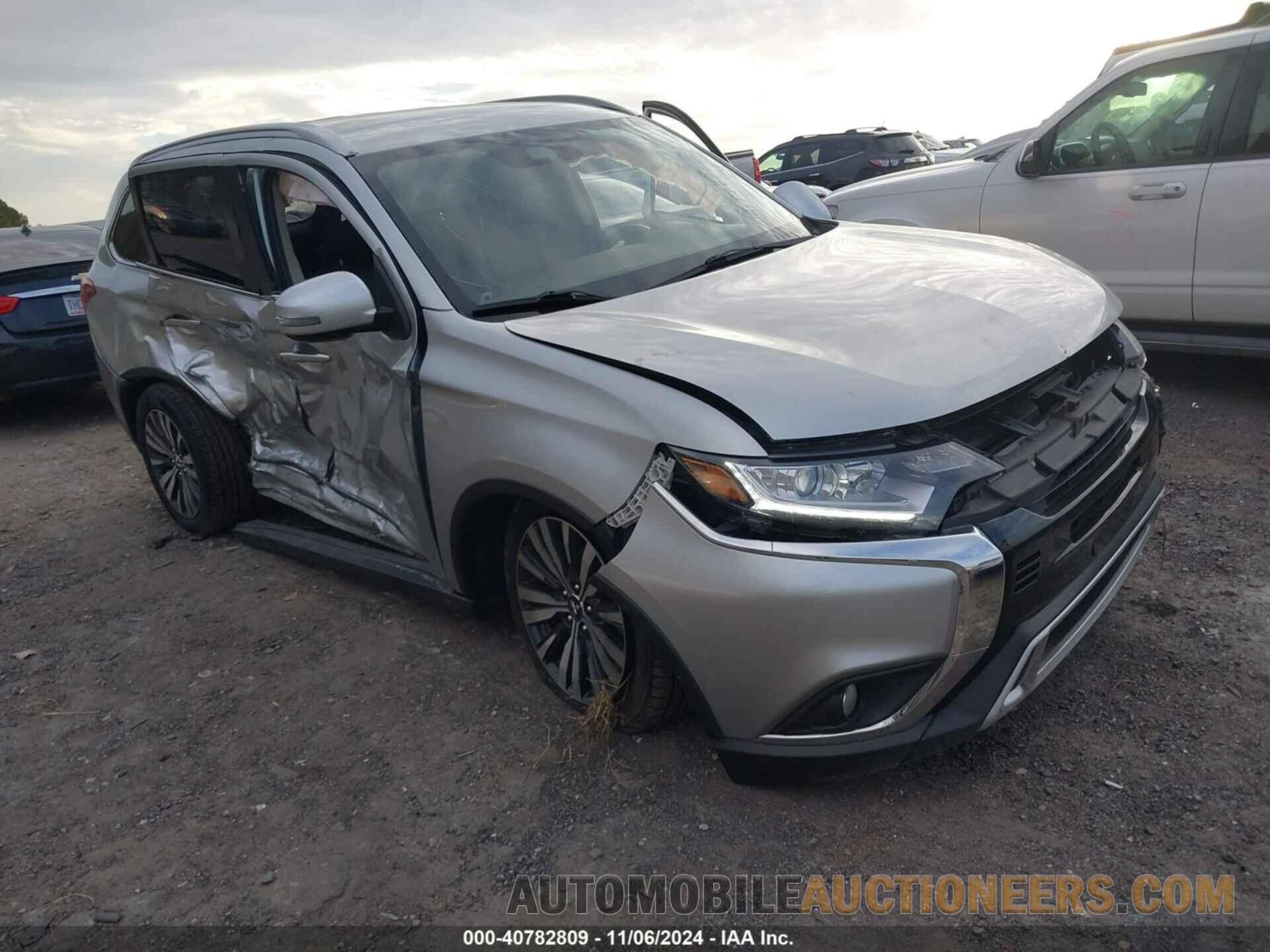 JA4AD3A32LZ040996 MITSUBISHI OUTLANDER 2020