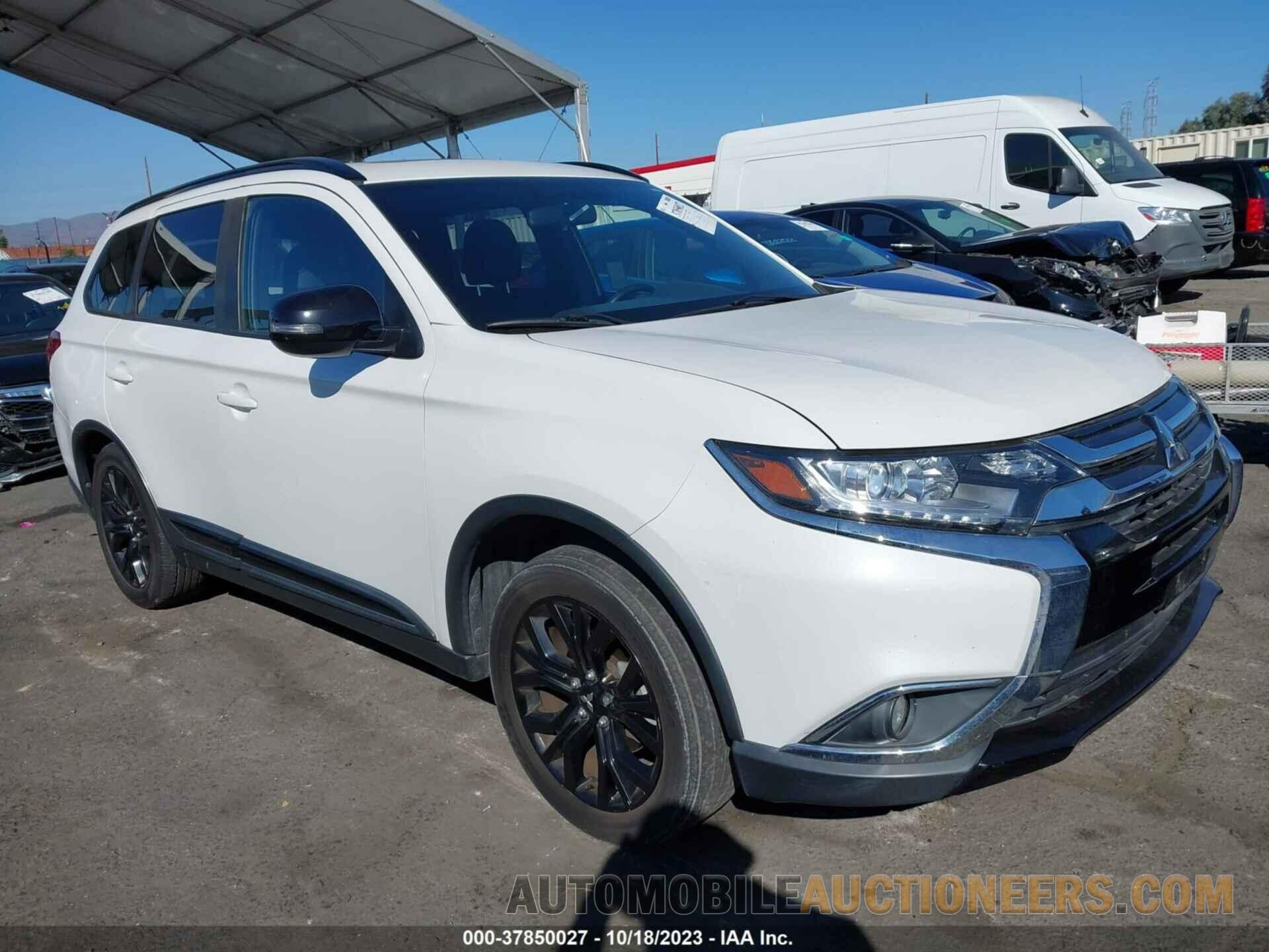 JA4AD3A33JZ028692 MITSUBISHI OUTLANDER 2018