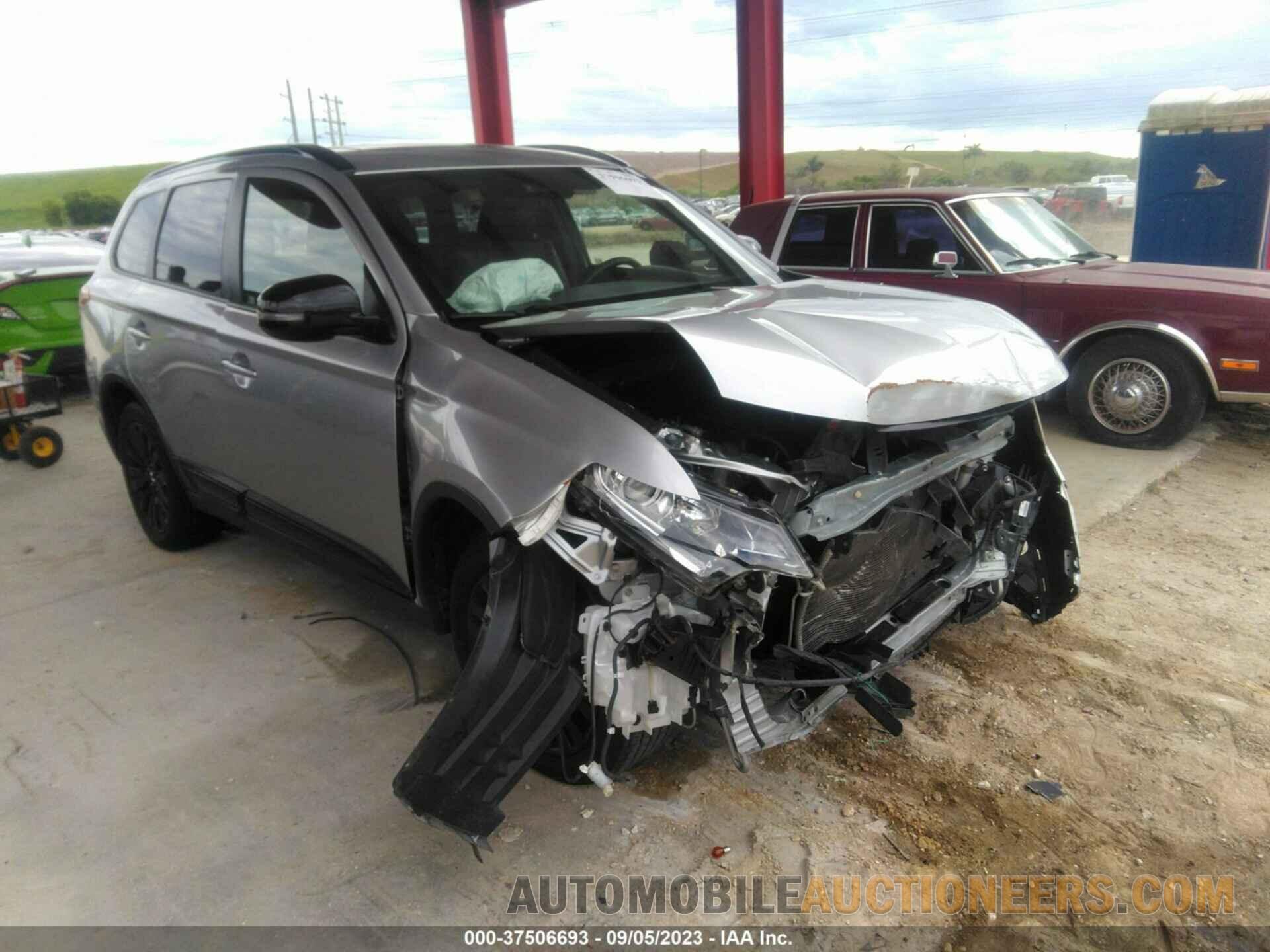 JA4AD3A33LJ000814 MITSUBISHI OUTLANDER 2020