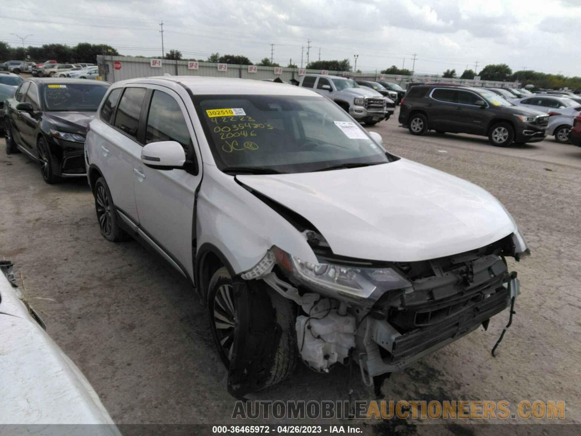 JA4AD3A33LZ005416 MITSUBISHI OUTLANDER 2020