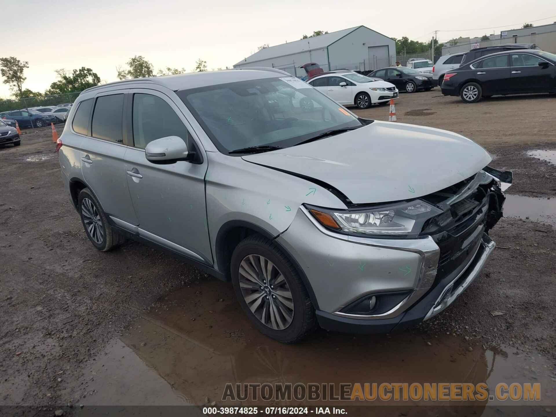 JA4AD3A33LZ030476 MITSUBISHI OUTLANDER 2020