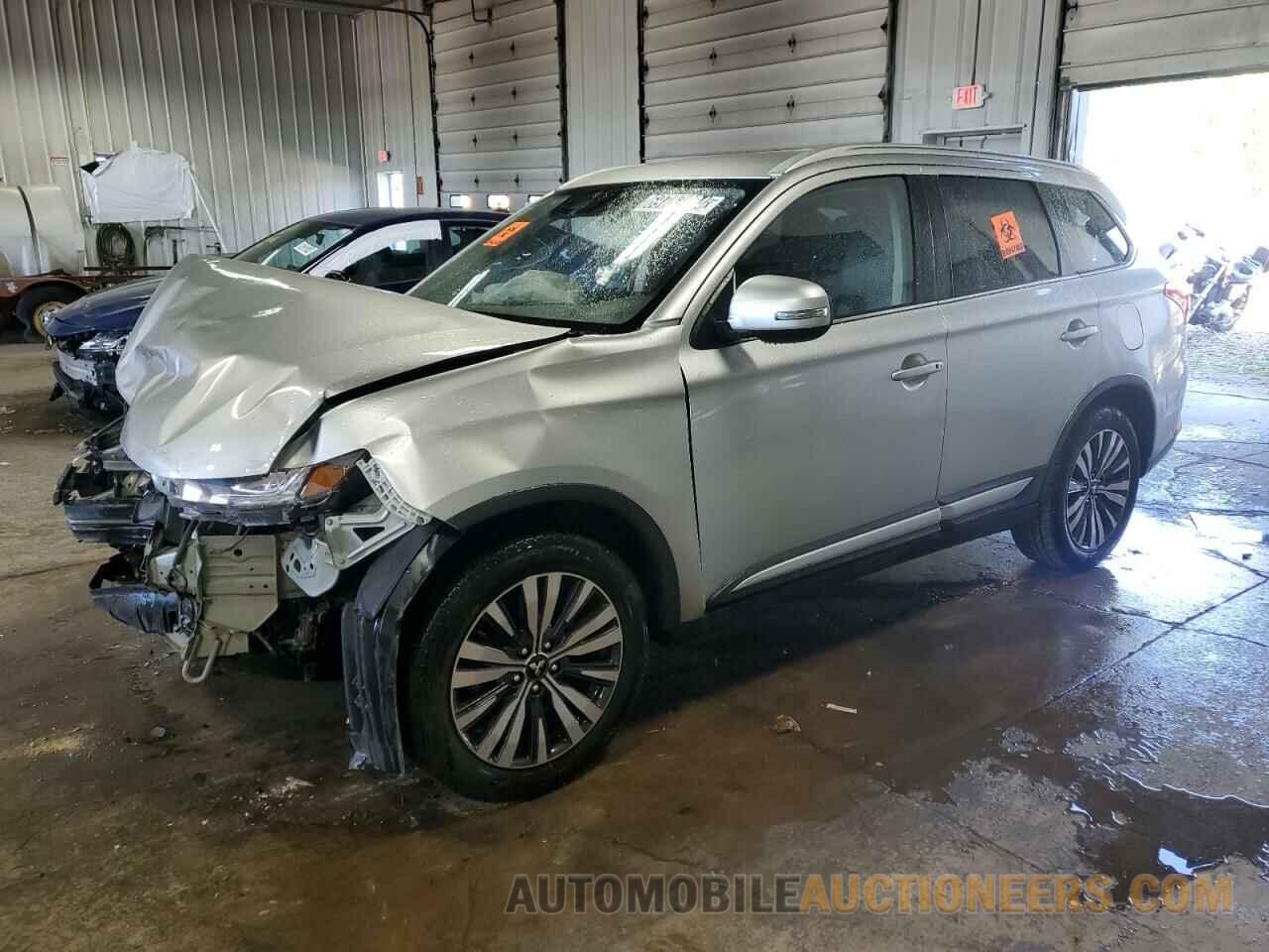 JA4AD3A33LZ033913 MITSUBISHI OUTLANDER 2020