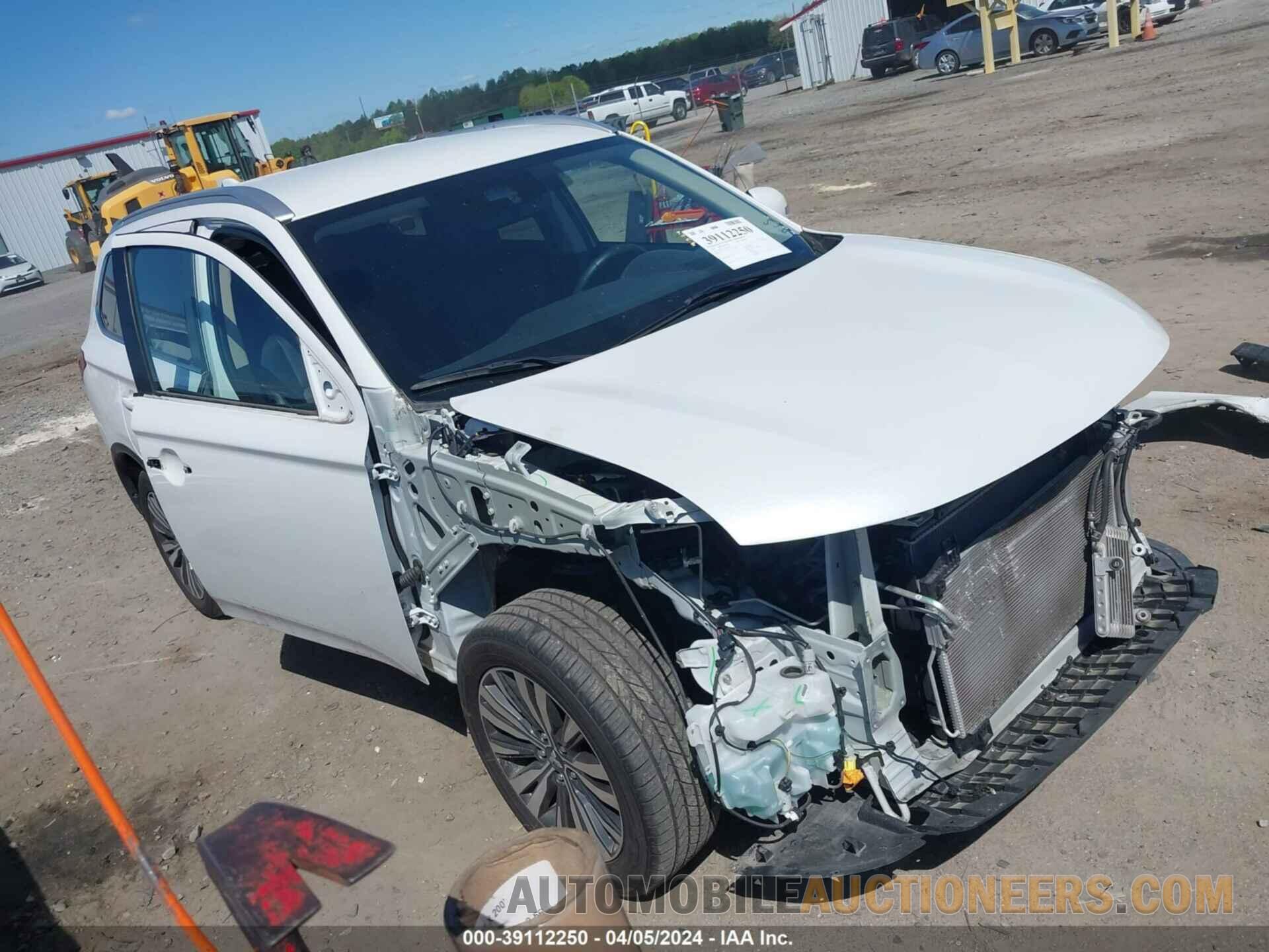 JA4AD3A33LZ040585 MITSUBISHI OUTLANDER 2020