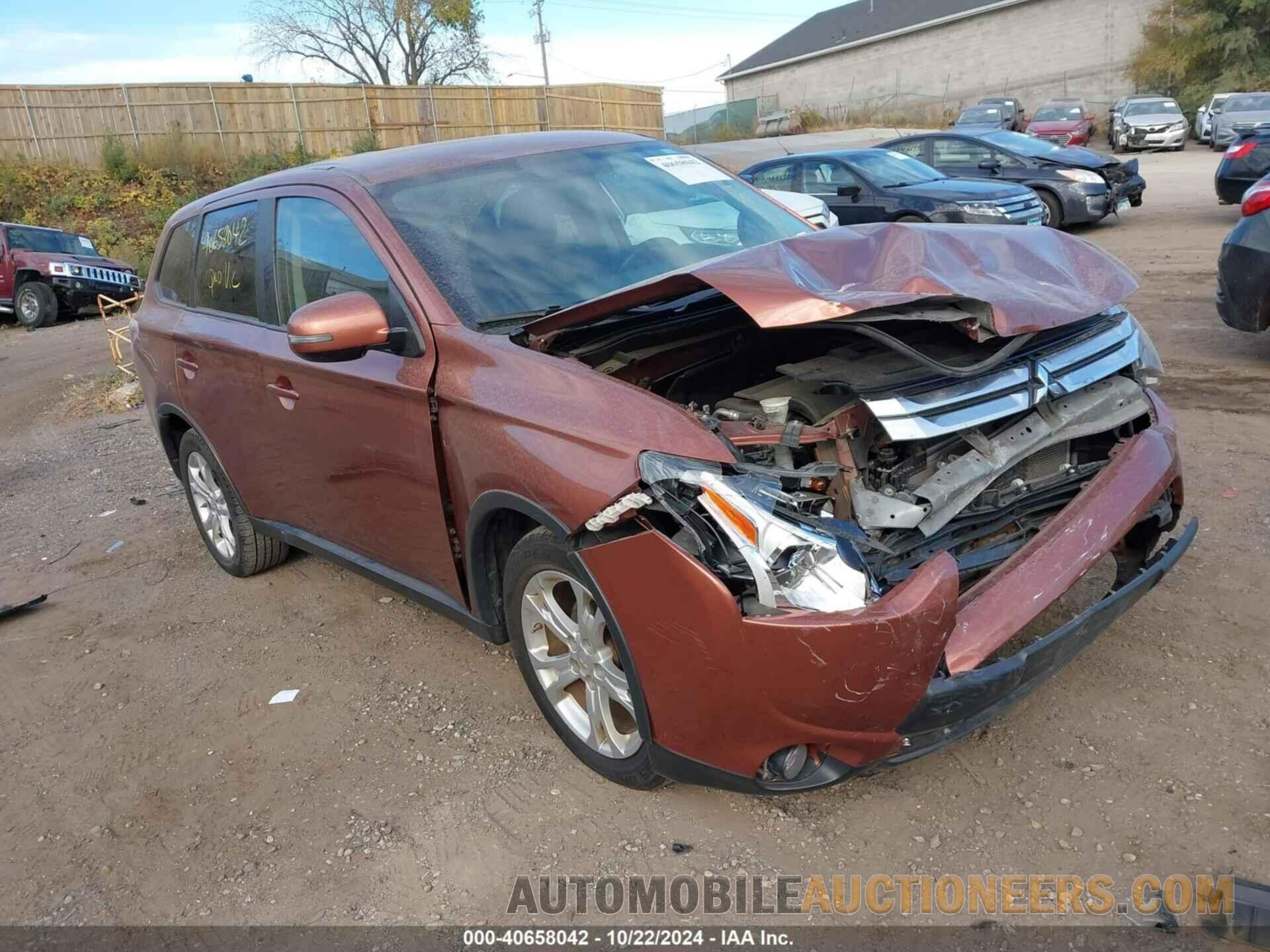 JA4AD3A35FZ001811 MITSUBISHI OUTLANDER 2015