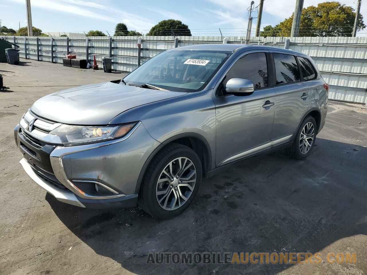 JA4AD3A35HZ027215 MITSUBISHI OUTLANDER 2017