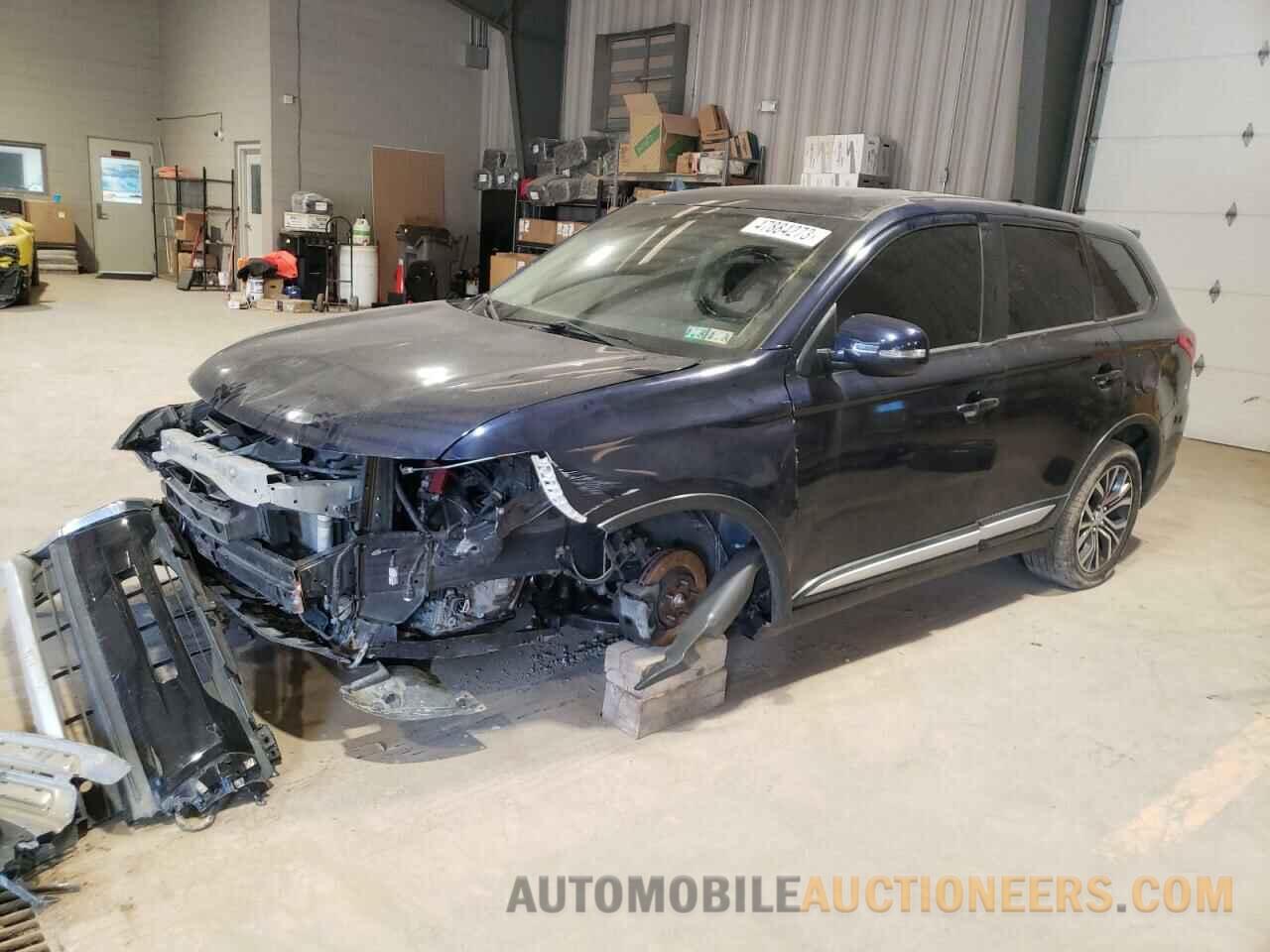 JA4AD3A35JJ000956 MITSUBISHI OUTLANDER 2018