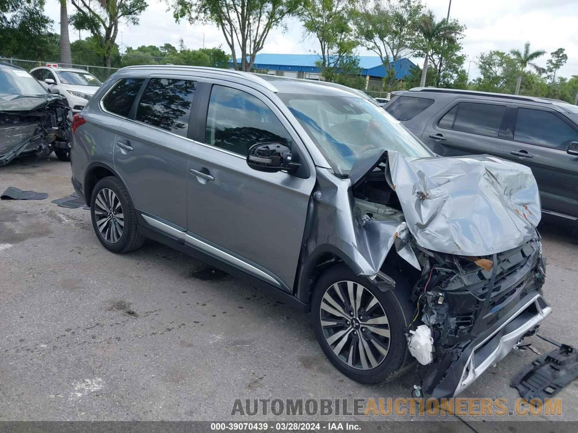 JA4AD3A35LZ020743 MITSUBISHI OUTLANDER 2020