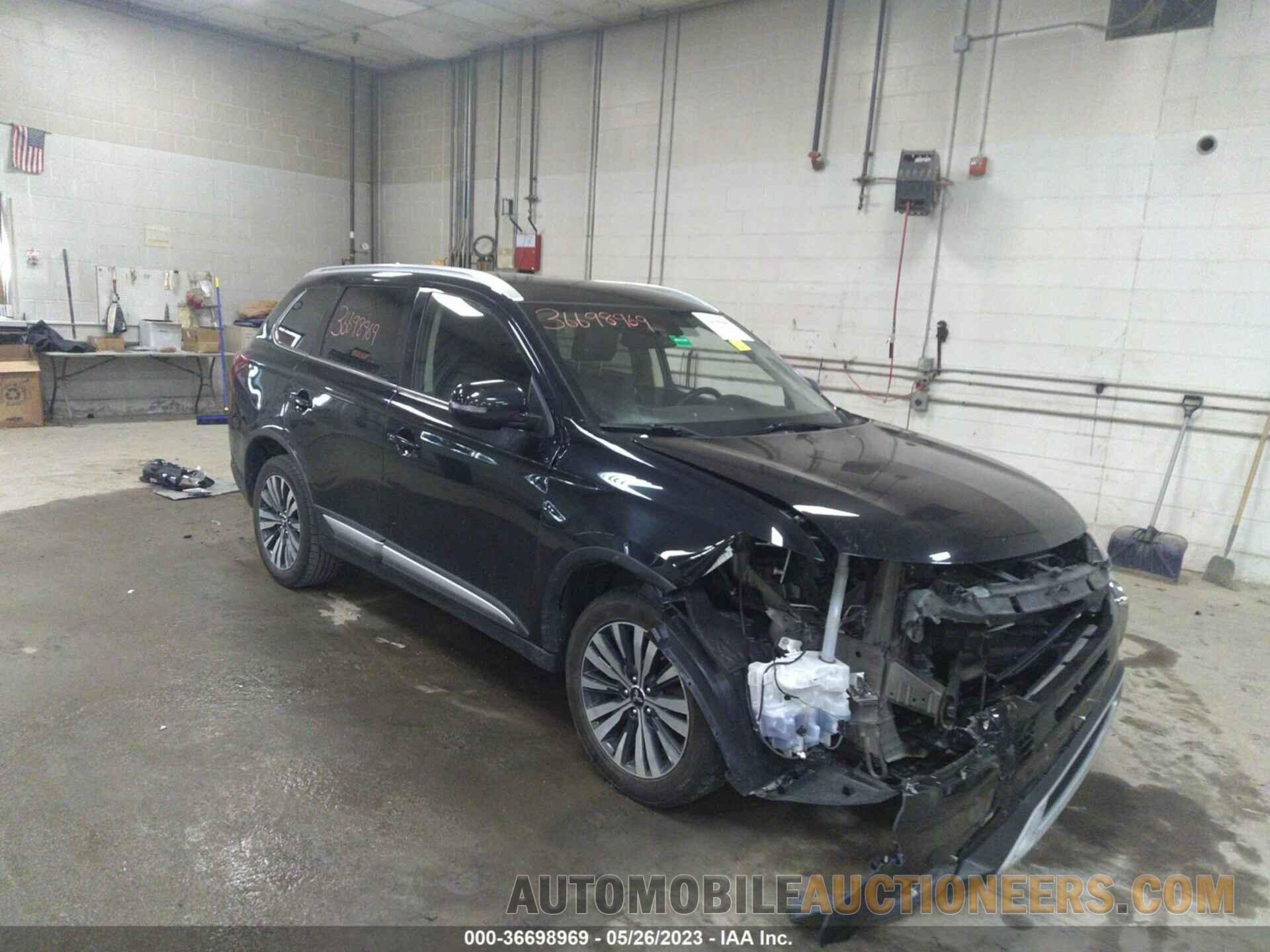 JA4AD3A35LZ032133 MITSUBISHI OUTLANDER 2020