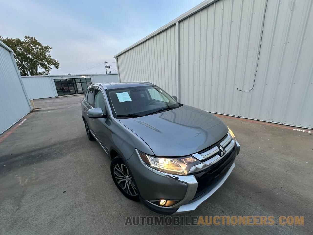 JA4AD3A36HZ047618 MITSUBISHI OUTLANDER 2017