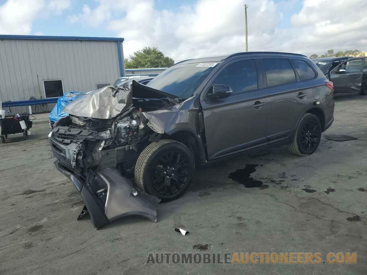 JA4AD3A36JZ033773 MITSUBISHI OUTLANDER 2018