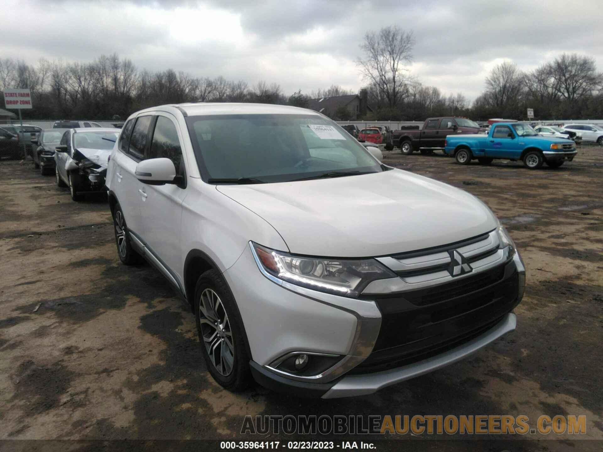 JA4AD3A36JZ040853 MITSUBISHI OUTLANDER 2018