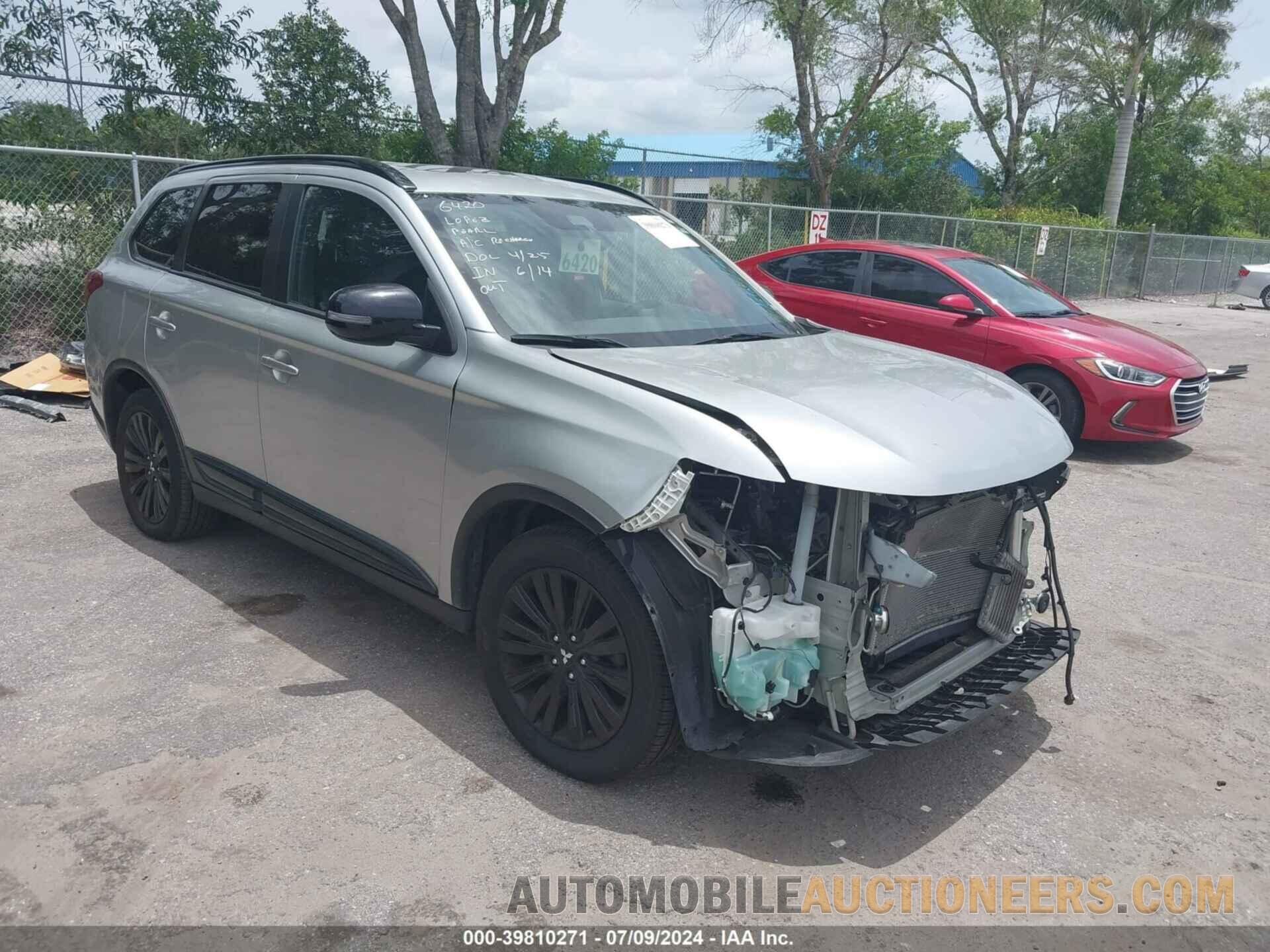 JA4AD3A36LZ017026 MITSUBISHI OUTLANDER 2020