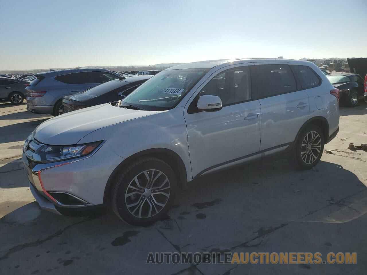 JA4AD3A37JZ054454 MITSUBISHI OUTLANDER 2018