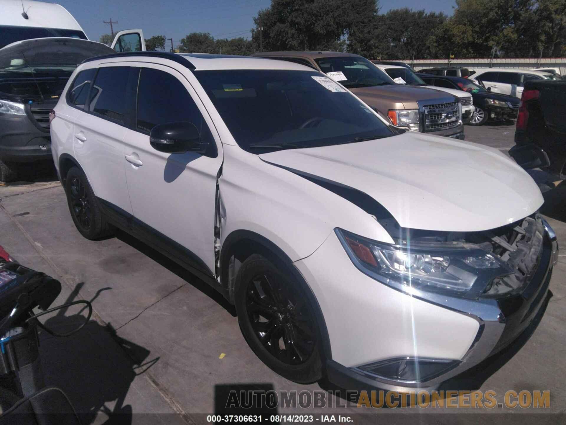 JA4AD3A37JZ061131 MITSUBISHI OUTLANDER 2018