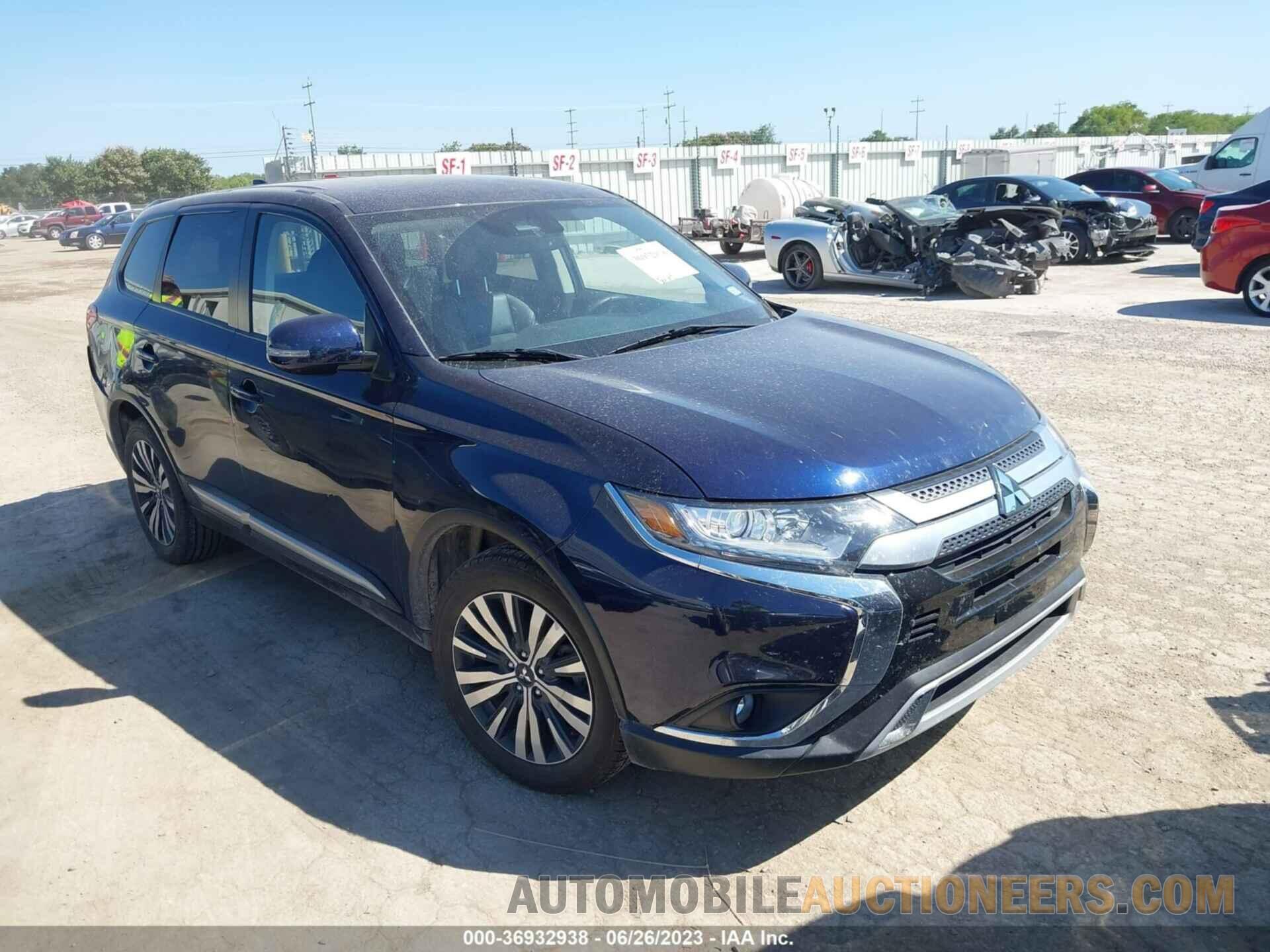 JA4AD3A37LZ005242 MITSUBISHI OUTLANDER 2020