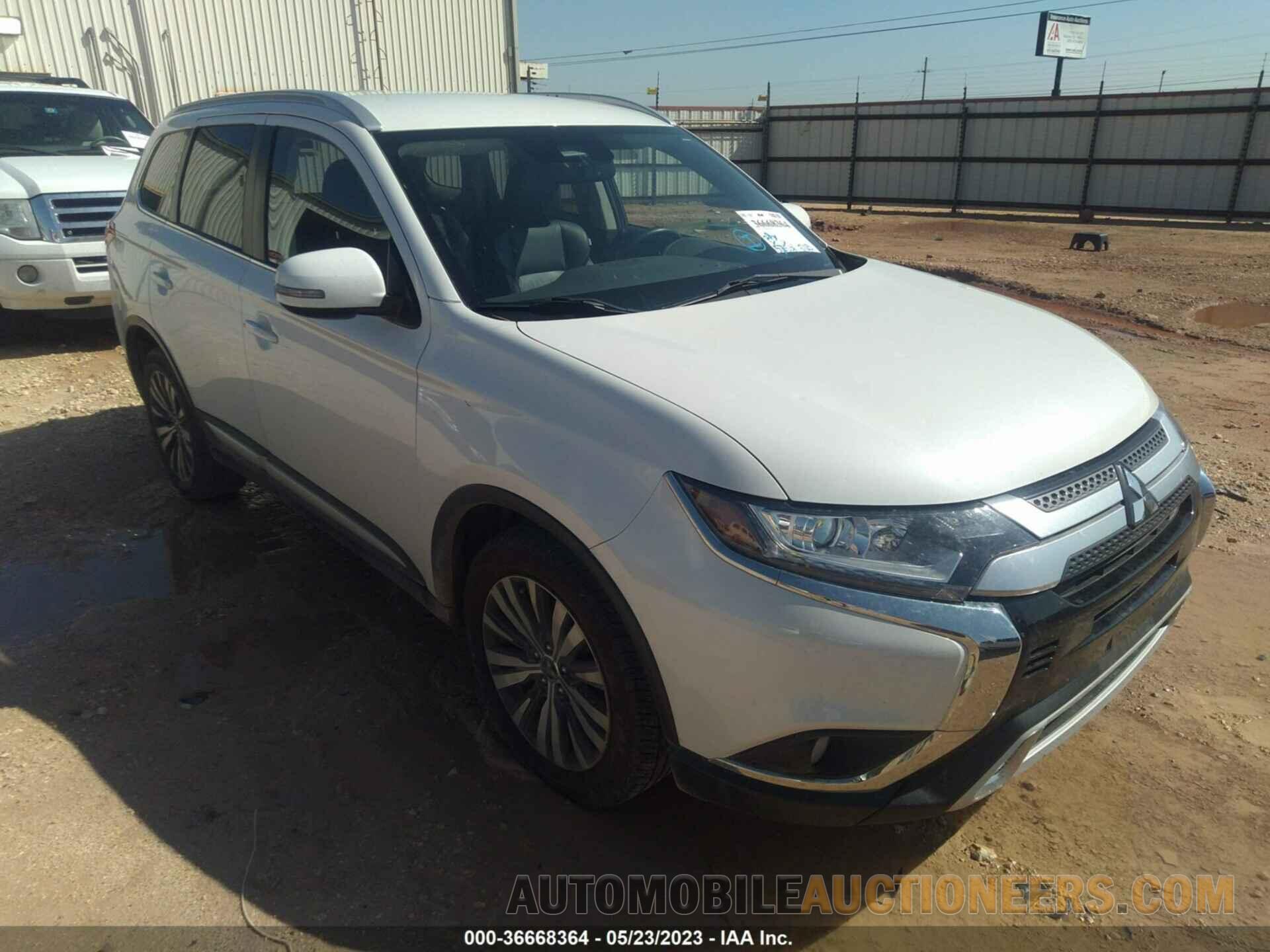 JA4AD3A37LZ031176 MITSUBISHI OUTLANDER 2020