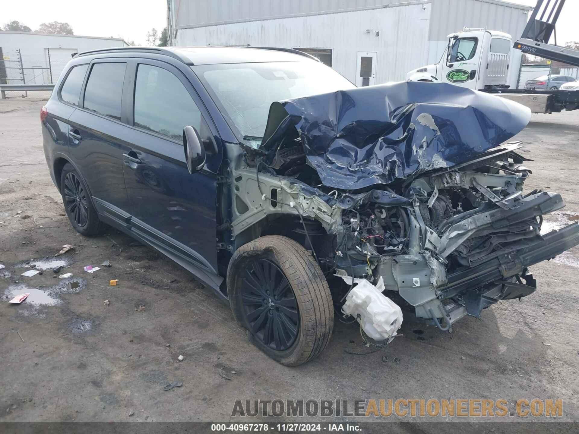 JA4AD3A38LZ003127 MITSUBISHI OUTLANDER 2020