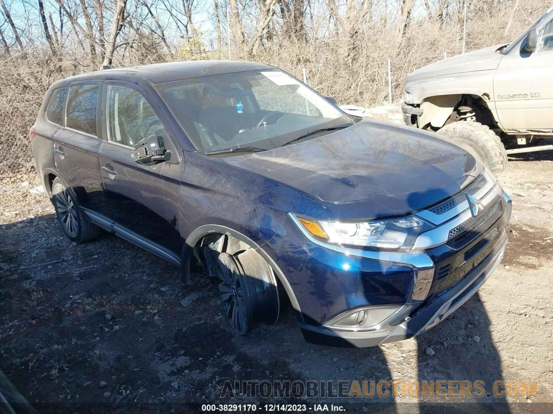 JA4AD3A38LZ018002 MITSUBISHI OUTLANDER 2020