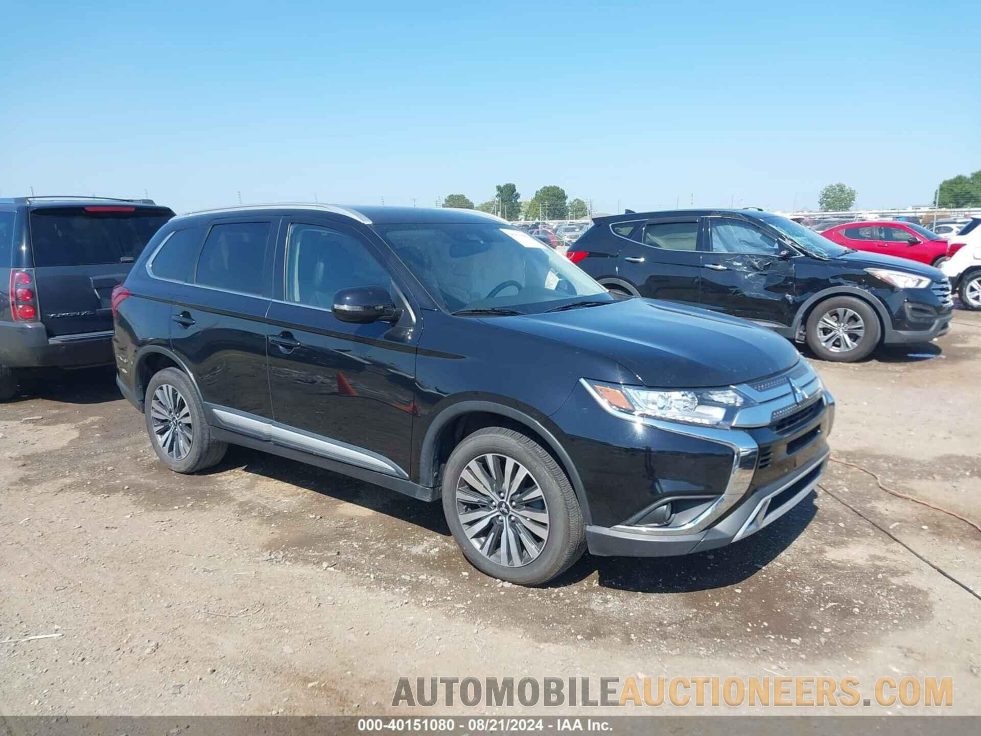 JA4AD3A38LZ031557 MITSUBISHI OUTLANDER 2020